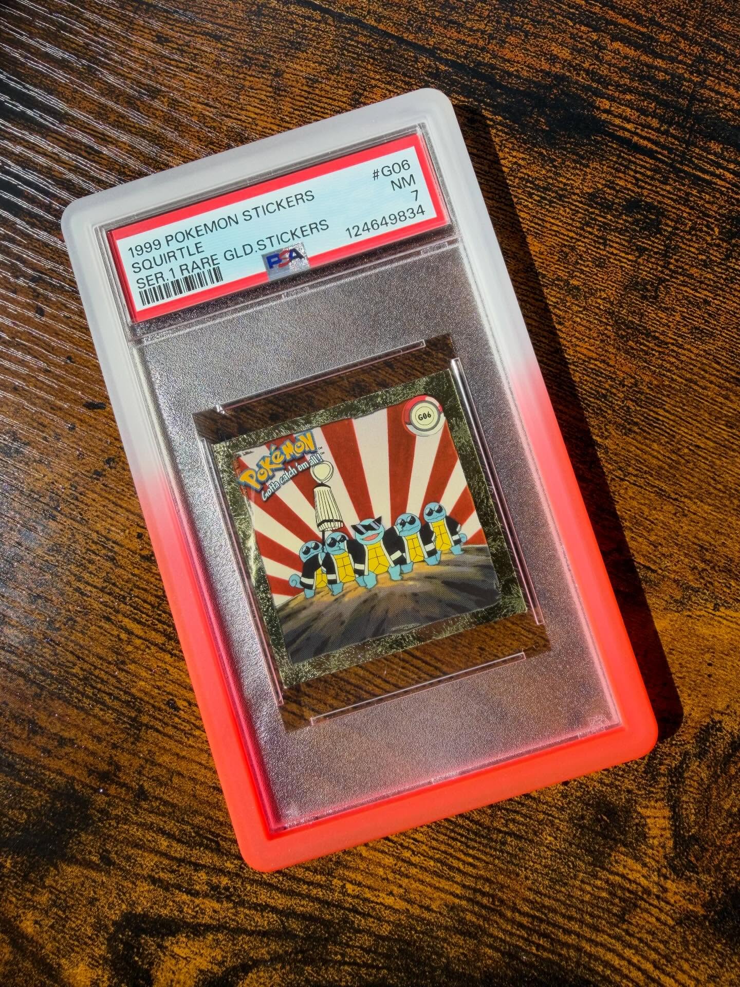 The Squirtle Squad never looked so good! Shoutout to @dragonscalesupplies for the beautiful slab guard (gradient: valor).
Know a more iconic group? Be sure to tag your squad below!
#pokemoncommunity #squadgoals #dragonscalesupplies #squirtle #squirtlesquad