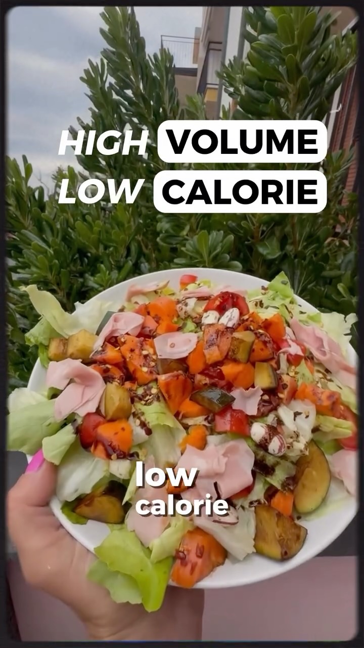 Protein keeps you full, fiber adds volume, and complex carbs provide steady energy.
Add healthy fats and stay hydrated. Eating slowly helps you distinguish between physical and emotional hunger.
Share this reel and tag a friend who’s always asking, “Why am I hungry again?” Follow @bodymind.reset for more!
#bodymindreset #healthyhabits #guthealth