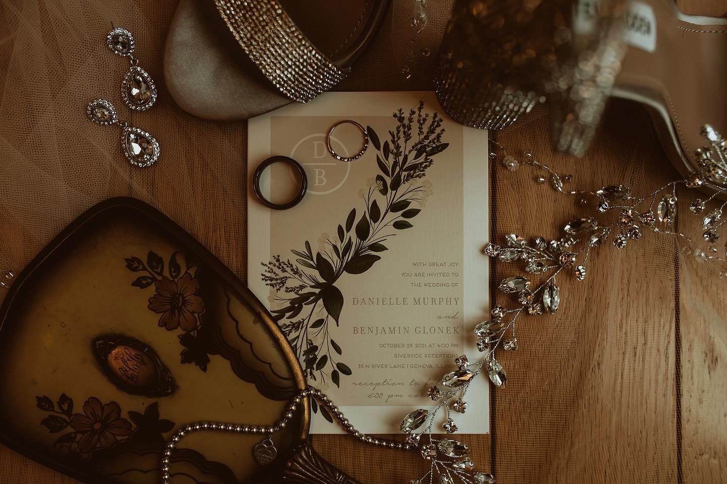 pretty heirloom details from ben & danielle’s day 🖤