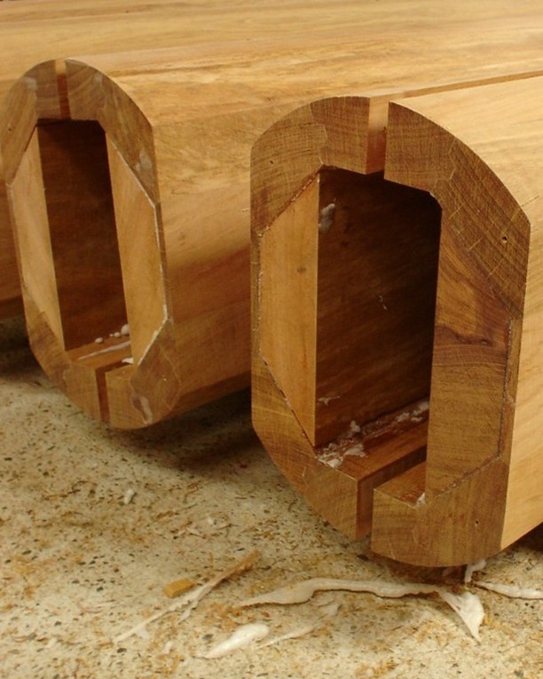 Voor elk project het perfect passende kop- en/of voetstuk.
Op maat gemaakt.
Fits like a glove! 🧤
#hollekolom #constructievekolom #houtbouw #massiefhout #rondekolom #pilaar #houtenpaal #duurzaambouwen #bouwenmethout