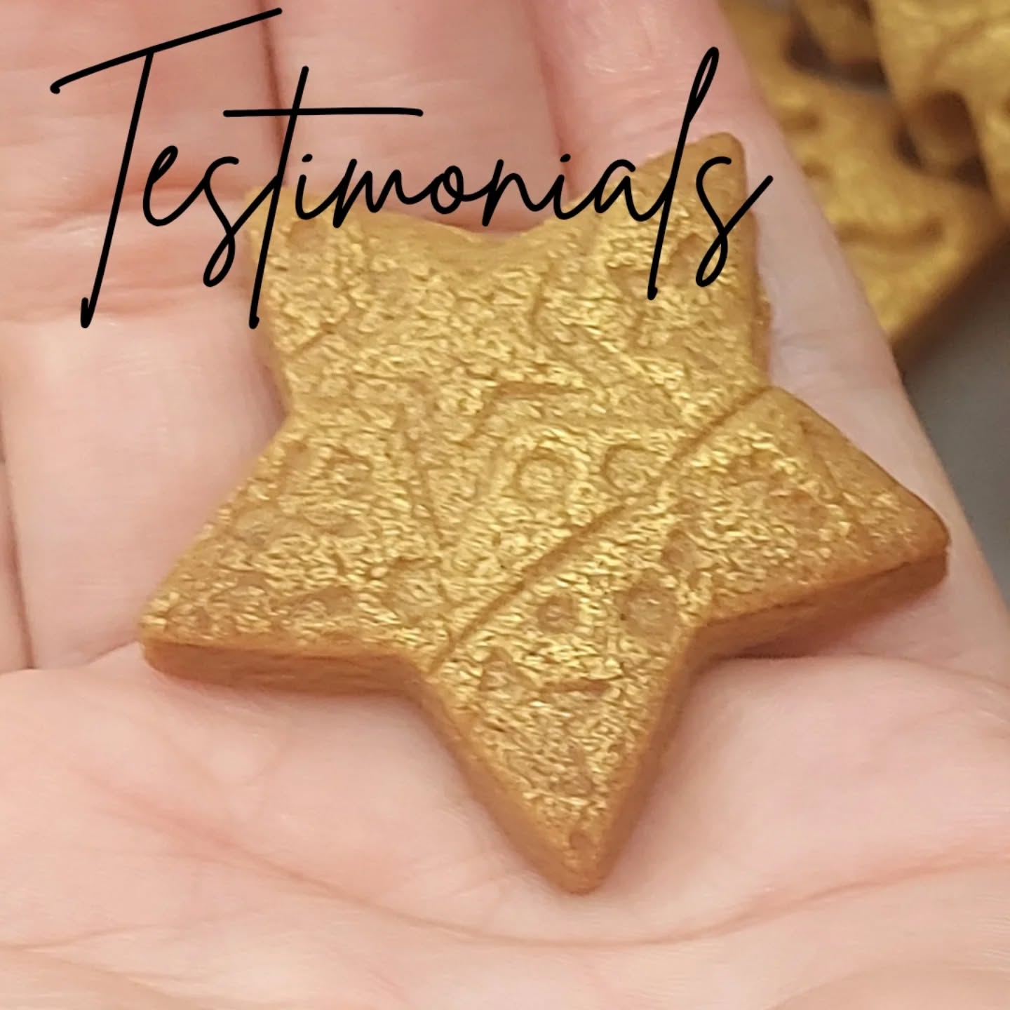 There are moments after the rush of baking and creating, when I sit down and read your messagesā¦
And each one feels like opening a little window into your home š
I wanted to share a few of these with you⦠not just as testimonials but as stories youāve allowed me to be part of āØ
What touches me most is how often these creations become something more... a tradition, a memory, a moment of togetherness.
Thank you, truly, for letting my creations find a place in your homes and your stories
Do you have a little tradition you love sharing with your loved ones? Iād love to hear about it āØ
#familytraditions#testimonials#ariascakesexperience