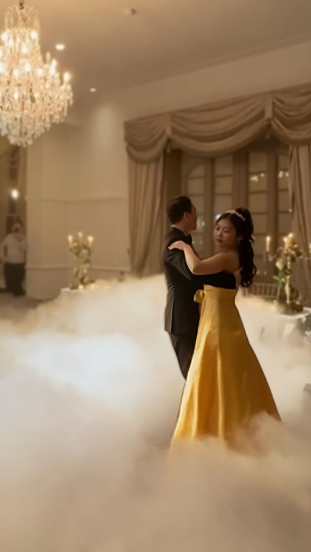 A beauty and the beast moment 💍🌹
This lovely couple came to us after laying the foundations of their first dance using a YouTube tutorial at home. They had the basic idea down, but they were looking for help to connect the dots and make it feel like them.
We took their progress, adjusted their frame, simplified a few transitions that were tripping them up, and added those small ‘Whisperer’ touches that turn a rehearsed routine into a magical moment! ✨🕊️
Pro-Tip: If you’re learning/rehearsing at home, film yourselves! You’ll quickly see where the ‘gaps’ are. And if you get stuck? That’s exactly what I’m here for!
Canberra couples, the studio is officially open! Tap the link in my bio to book a consult and let’s polish your vision together.
#firstdance #weddingdance #canberraweddings #theweddingwhisperer #weddingtip