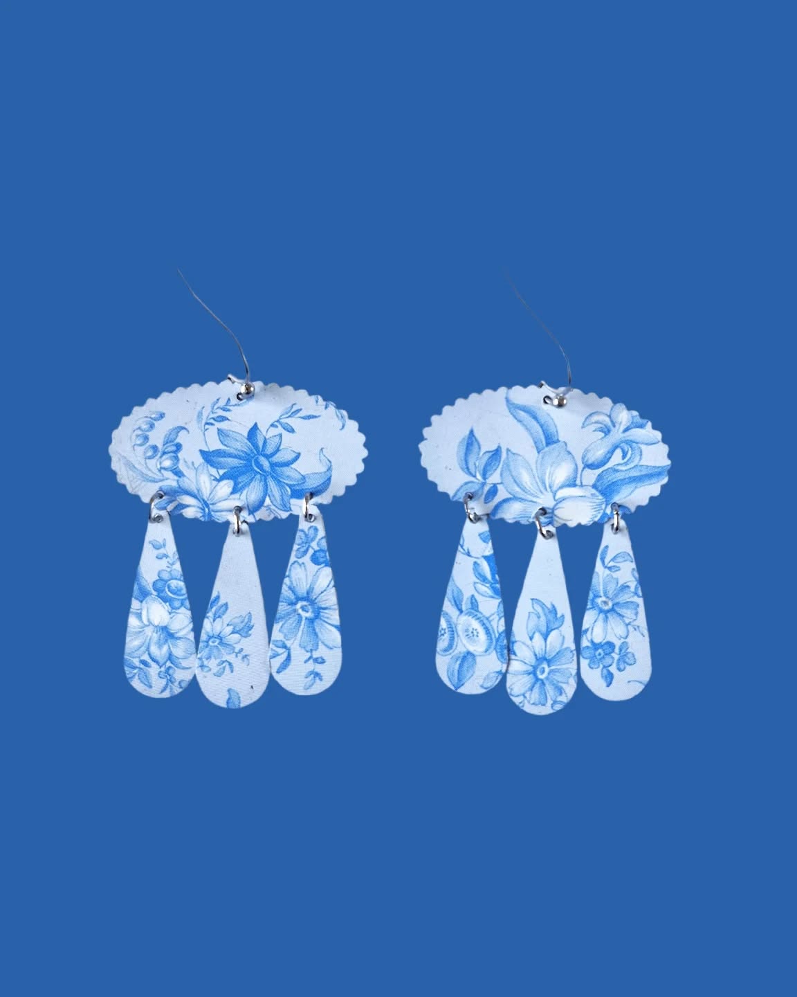 Goodmorning! What are your plans for today! I am "just" going to my office job today. Coming Friday I will have time to make jewellery again! Looking forward to it! I am working on a very special something wedding related for my cousin and a ring for a friend!
#jewellerymaker #goudsmid #jewelrymaker #goldsmith #plansfortoday