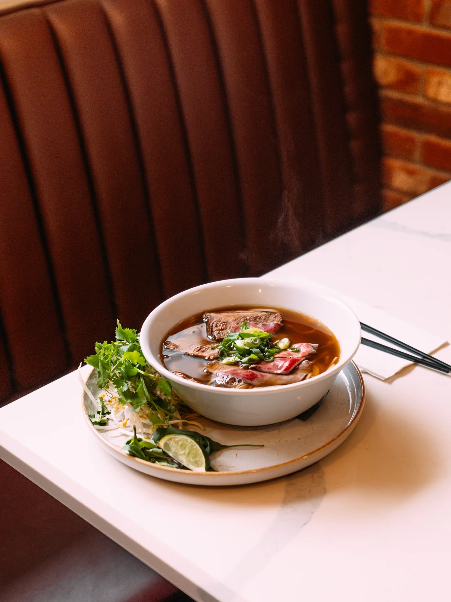 Just chillin, waiting for you to get here ๐
#YumSon #VietModern #NelsonBC
________________________________________________