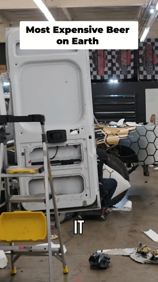 @reflexwraps crushed it on the new wrap! Check out the full YouTube episode of the new look.
#offroad #reflexwraps #wrap #racing #beer