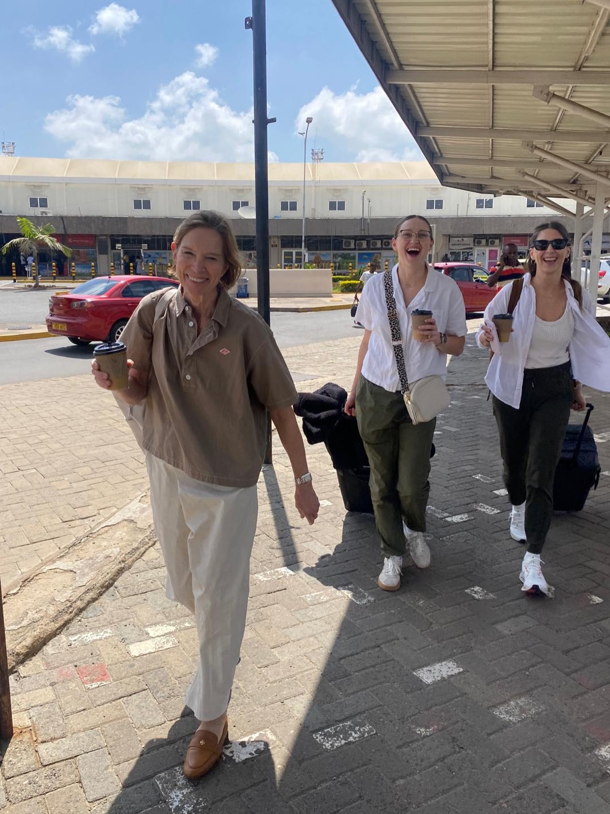 Two teams of RWI surgeons.
Countless lives changed.
After impactful weeks in Dar es Salaam and Mombasa, our surgeons come together in Nairobi for one more week of life-changing surgeries and hands-on training. 💙
A quick coffee at the airport ☕, then straight back to work at Kenyatta National Hospital.
We’re so grateful for their skill, compassion, and unwavering commitment.
Two teams. One shared mission: restoring hope, dignity, and health- together.
🕊️🤍
@reconstructingwomenintl
#womenhelpingwomen #donate #nonprofitorganization #reconstructivesurgery #surgeons
@reconstructingwomenintl @emilylaurenclark @mcoriddi @andrea.pusic @obrienjen17 @marianagoots @nvlmedicalaesthetics @dr.sarah.von.isenburg @dr.neuhannlorenzplasticsurgery
@dr.sarah_isenburg @katharina_isenburg @caitg.kwok @lhelliwellmd @pursuitofhapp.ines @maryanneog @rita_joana @mariechristinematthieu @just_geofrey
@emilylaurenclark @alexeshazenmd @drtraceyathompson @kavirangmd @323shell @martinagreminger @dr.neuhannlorenzplasticsurgery @sue_dawson_1964 @drtonizhong @drtinamoon @daniellerochlinmd