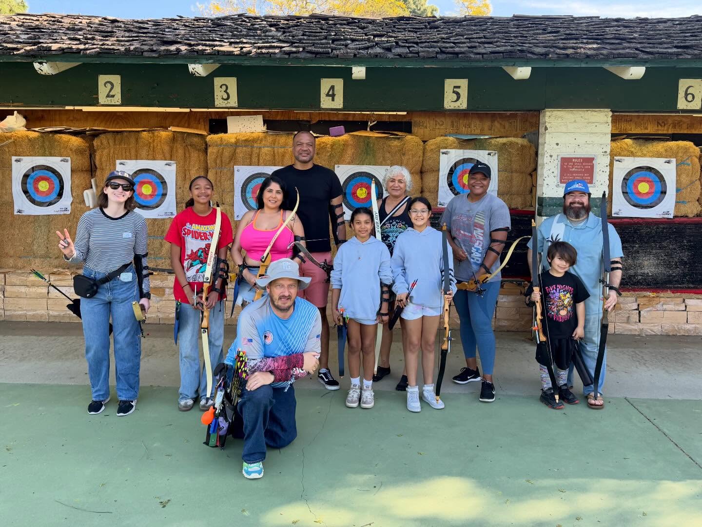 Welcome El Dorado Archers safety class for today, March 14! Lovely day for shooting archery and a fantastic group! Welcome to archery!
Huge congrats to Roxanne on scoring her @usaarchery bronze pin, incredible shooting!
#archery #eldoradoarchers #longbeach #eldoradoregionalpark #usaarchery