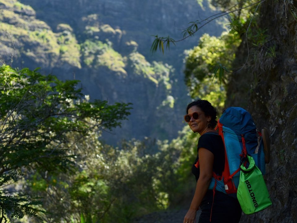 Vous devinez où on va dessiner samedi ?
Piton tortue ... piton papangue... col des bœufs...
Stage dessin à Mafate, roche plate le week-end prochain (samedi, dimanche, retour lundi) ... il reste quelques places... peut-être que ça vous dit ? Contactez-moi pour plus d’infos.