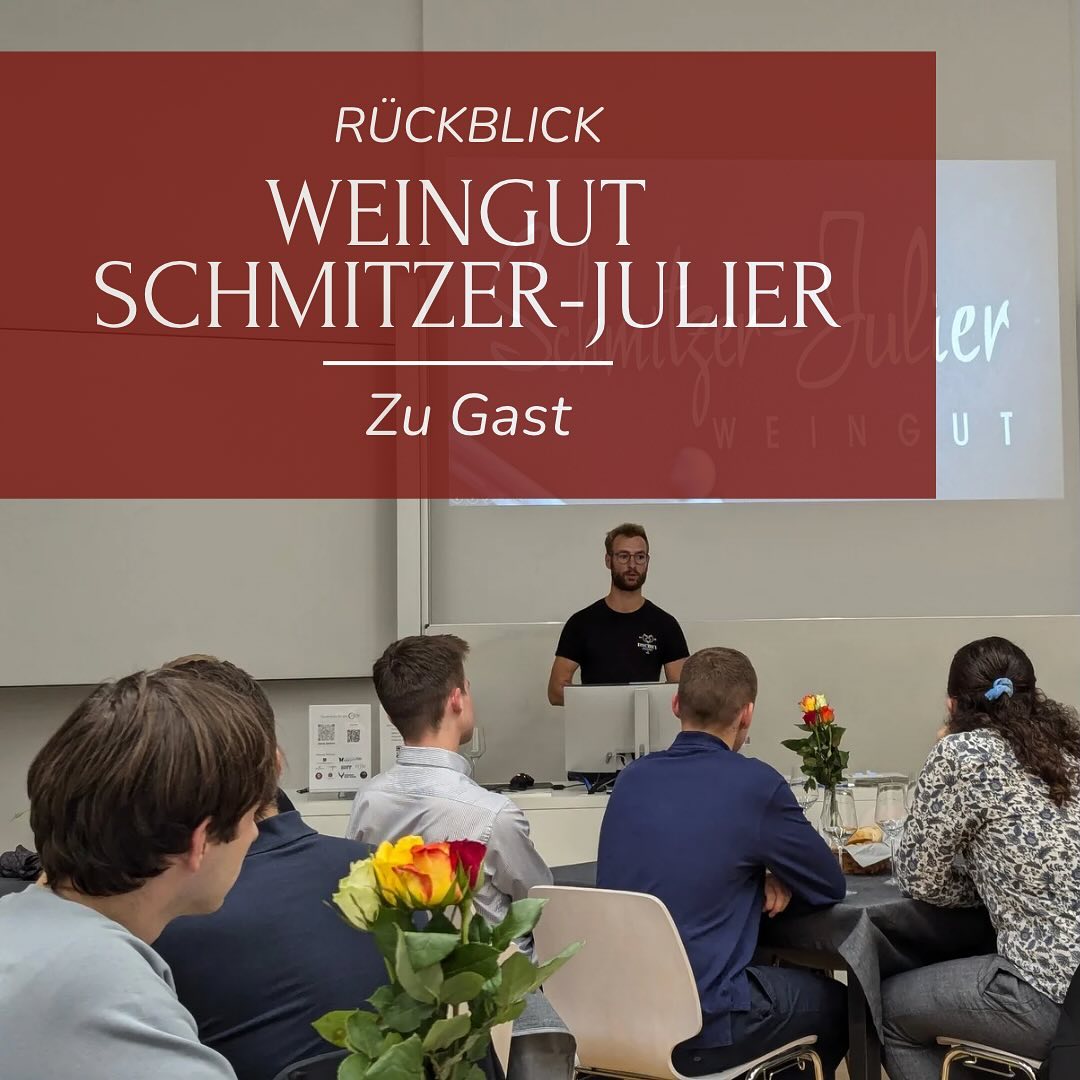 🍇✨ Letzte Woche hatten wir das Vergnügen, Jakob Julier vom Weingut Schmitzer-Julier als Gastwinzer bei vinUM begrüßen zu dürfen!
Seine Leidenschaft und Kreativität in der Weinherstellung haben unsere Verkostung zu einem unvergesslichen Erlebnis gemacht.
Ein großes Dankeschön an “DscheyDschey”, sowie alle, die dabei waren und zu diesem tollen Abend beigetragen haben!🍷👏🏻
Mehr zu DscheyDschey, erfahrt ihr auf seinem Account @dscheydscheywines !
Bis zum nächsten Mal,
euer vinUM Team!🍇
#Wein #Weinverkostung #Gastwinzer #DscheyDschey #SchmitzerJulier #vinUM #unimannheim