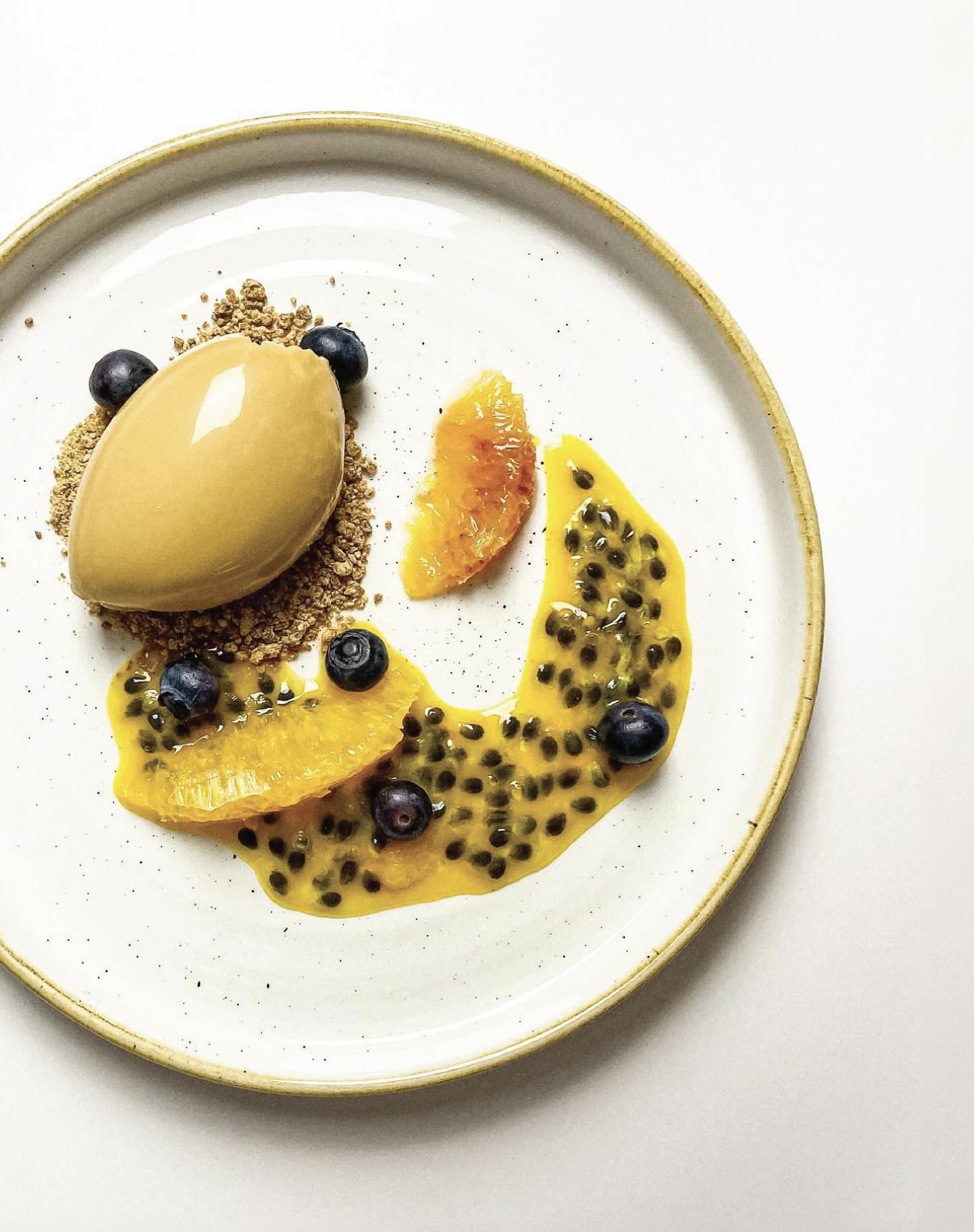 Private dining at Flore House isn’t just a meal, it’s an experience.
.
Bespoke seasonal menus with local seasonal produce, wine pairing and your favourite people around the table.
.
#seasonalingredients #seasonalingredientsarethebest #localproduce #localproducers #privatedining #privatediningexperience #privatedinner #foodies #foodlover #finedining #privatediningnorthampton #dinnerparty #privatechef #gourmpierre #localproduce #seasonalproduce #seasonalproduceatitsbest #florehouse #northamptonshire