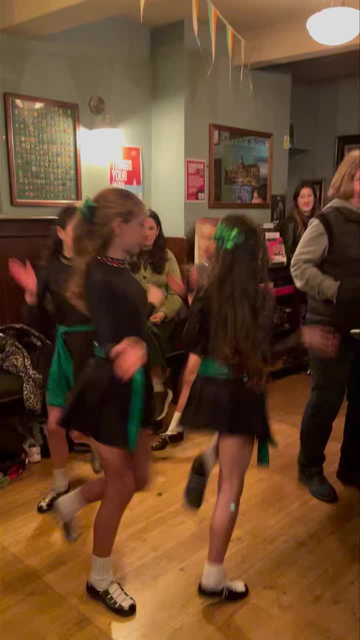 Thank you Rince Ryan dancing school Brighton , Siobhan , they were a credit to you, and they were brilliant little dancers , we all loved it 💚💚💚☘️