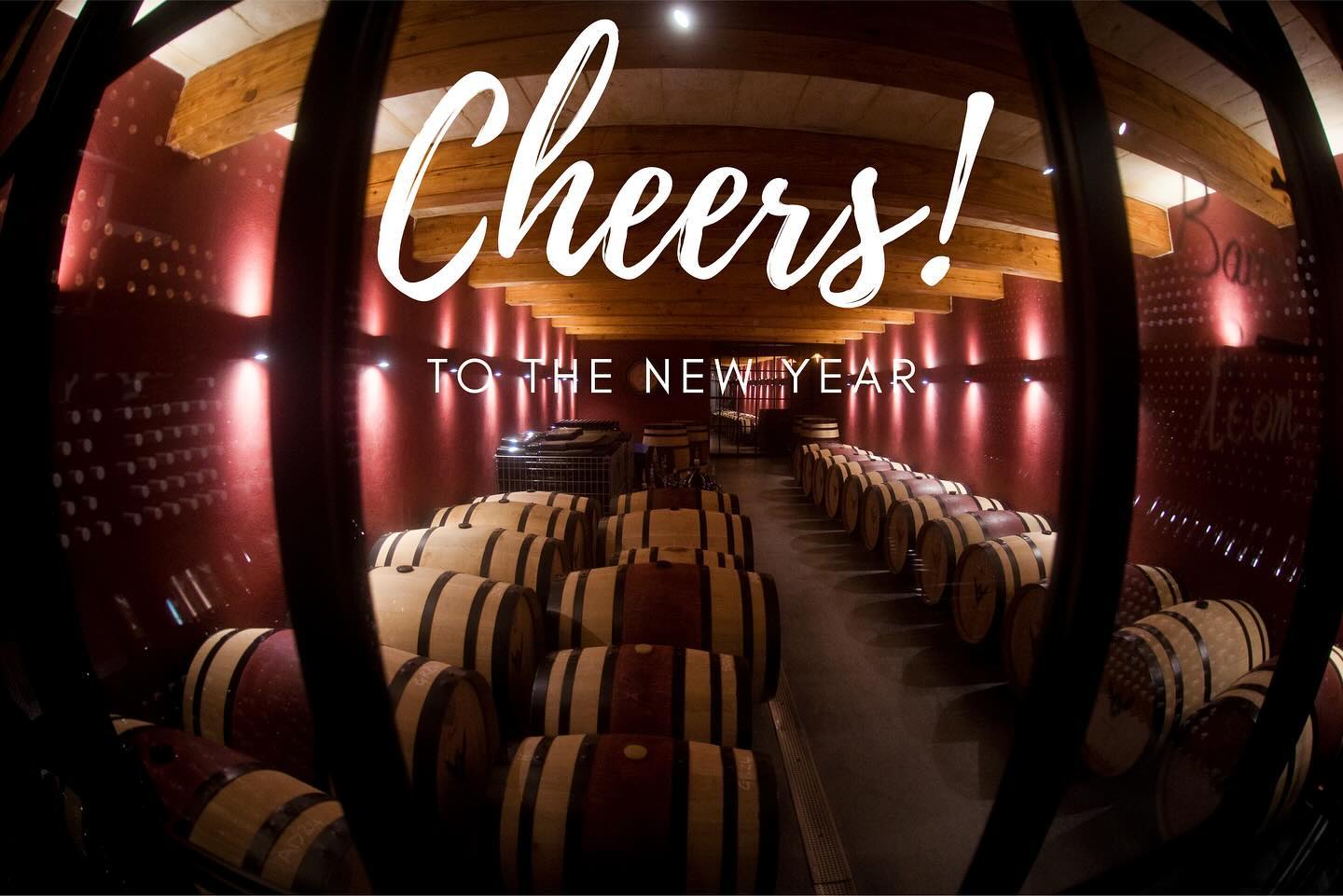 🎇 Happy New Year 2025! 🍇
As we close the chapter on 2024, we reflect on a year filled with hard work and meaningful moments. From working with the vines to enjoying a glass with loved ones. Your support has been at the heart of everything we do.
Now, as we step into 2025 and celebrate 20 years of Markus Divinus, we’re gearing up for an unforgettable year. With new vintages, exciting events, and a few surprises along the way, we can’t wait to share this milestone with you.
Here’s to a year of celebration, great wine, and shared moments. Cheers to 2025! 🥂
With gratitude,
Markus Divinus