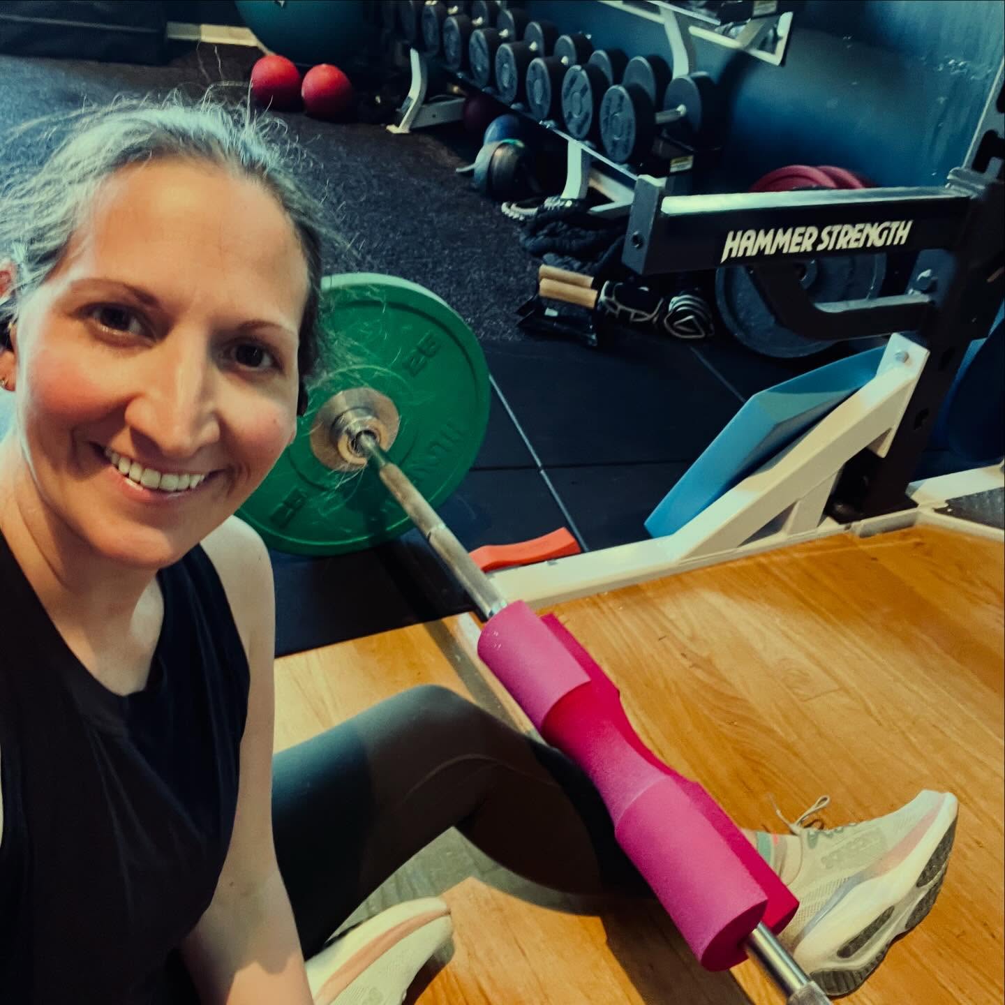 I love a good hip thrust exercise…it’s even better when no one is in the gym to see you doing it!😂🤣
Running and life requires a strong booty and good hip extension.
Thanks @trainwithamber for making me do so very many of these in my life. Every time I do them, I think of you.
#strength #runningpt #runningmedicine #run #atl