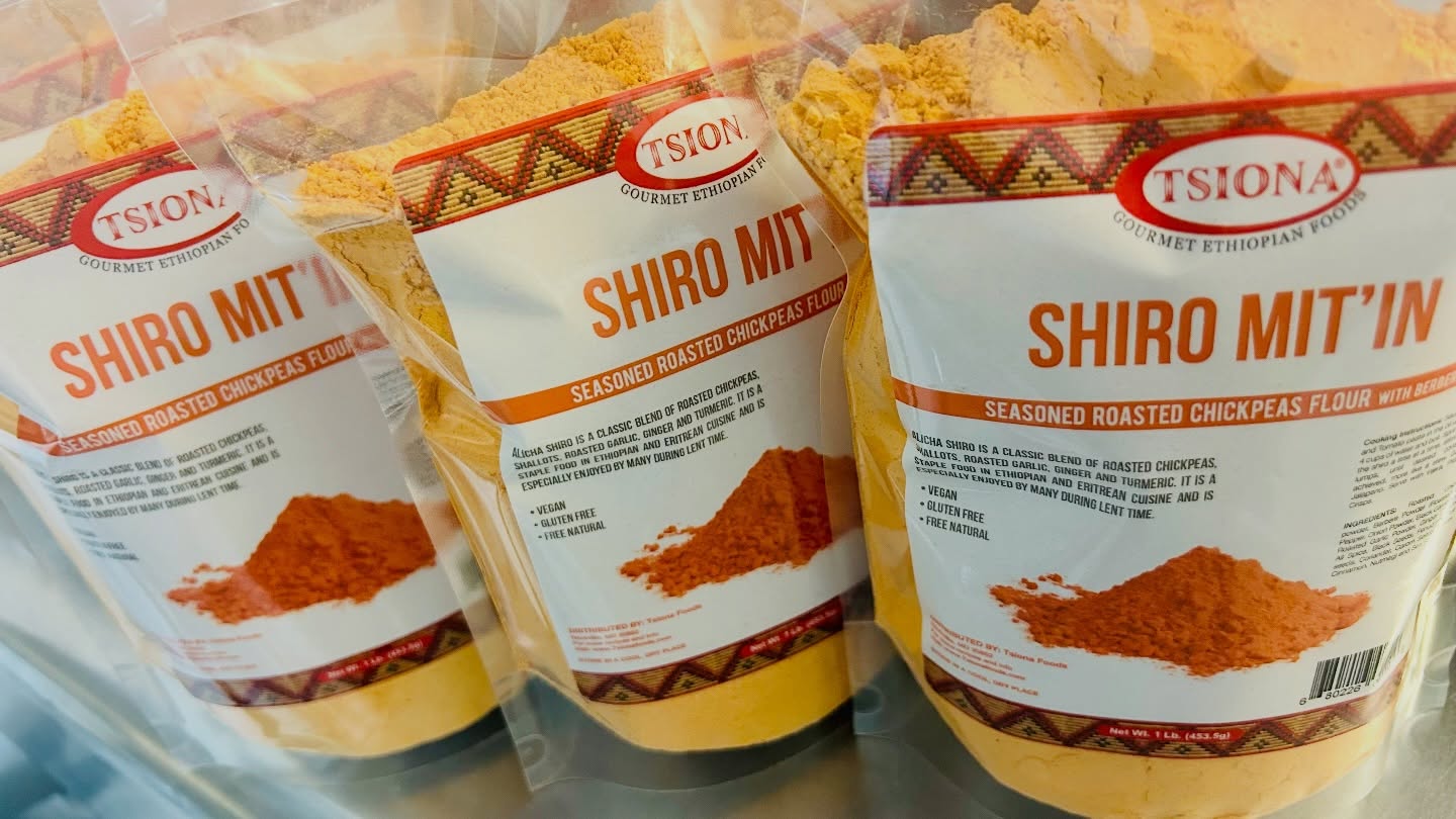 Craving bold, authentic flavor? Meet our @tsionafoods Miti’n Shiro — Ethiopia’s spicy soul in a bowl! 🇪🇹✨
Made with finely ground chickpeas, slow-roasted garlic, and a rich blend of Ethiopian spices, Miti’n Shiro is the ultimate comfort food with a kick. Perfect with injera, Injera crisps or rice for a hearty, satisfying meal.
🌶️ Bold.
🥄 Creamy.
🔥 Spicy.
💯 Authentic.
Taste the tradition — one spoonful at a time.
#MitinShiro #EthiopianFood #TasteEthiopia #SpiceLovers #ComfortFood tsionafoods tsionafoodsproducts tsionafoodsshiro tsionafoodscrisps