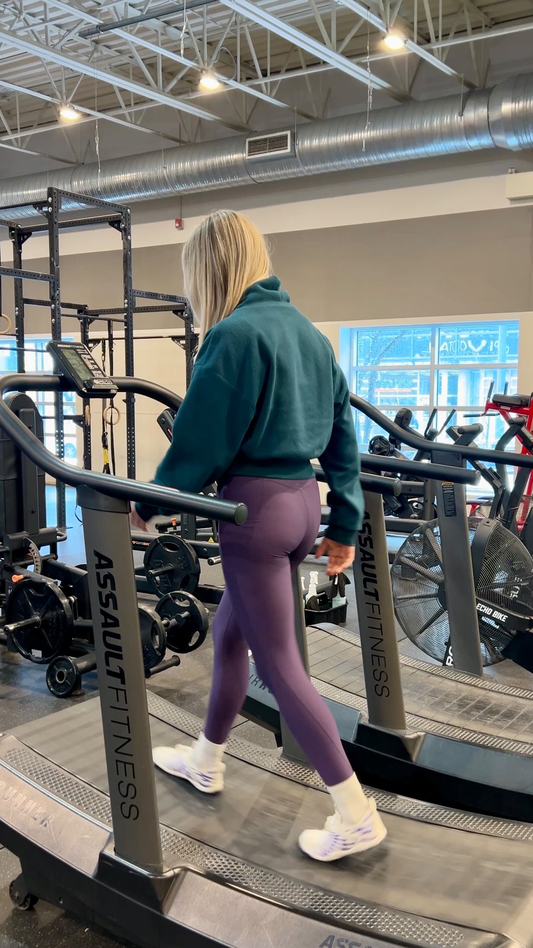 One of the reasons I believe so many of us struggle with movement and exercise, eating, and self-care is because we approach them from a place of disconnect.
In some instances, we go through the motions, but we aren’t present with our actions or sensations until they become too loud to ignore. In others, we simply react in whatever ways feel safe or familiar, based on our past experiences, traumas, and mental or physical health challenges–regardless of whether those reactions are helpful or not.
Somatics is a body-based approach to healing. Using practices that ask us to tune into the sensations and subtle cues that show up in our bodies, we can foster a deeper connection with ourselves. This connection helps us create space to feel and process our emotions, and to be more present and intentional with our responses and actions.