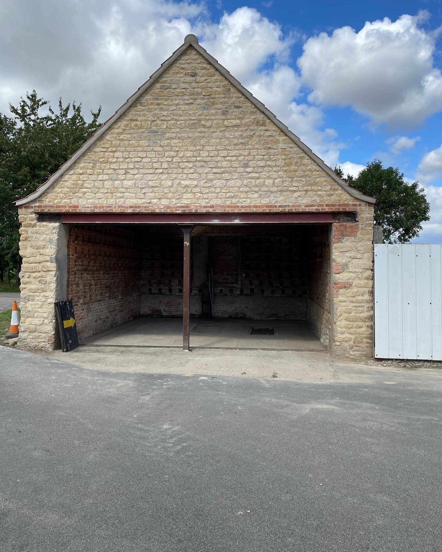 Latest restoration project. It won't be another holiday let but will be available to rent to a small business. Ideal office space/ gallery/ florist etc…. Obviously not finished yet but if you are interested please get in touch. Situated just off the A15 at Welton Cliff.