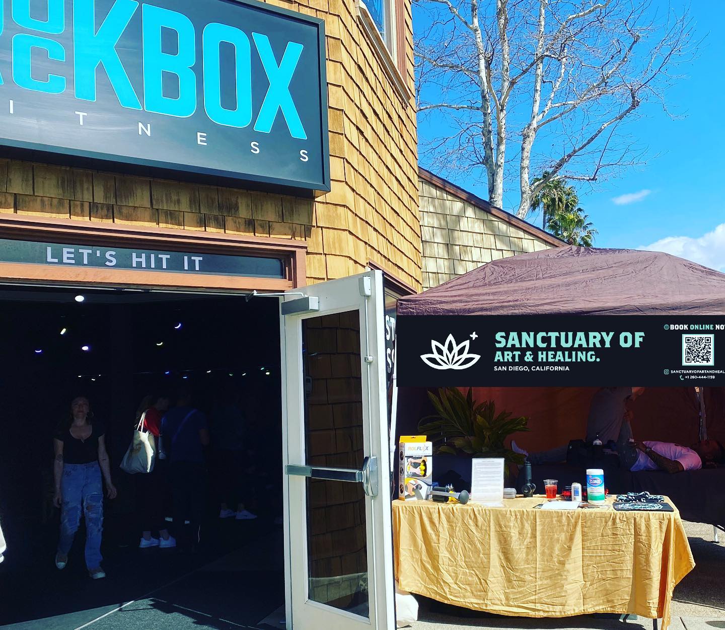 Sanctuary of Art and Healing had a great opportunity to serve the Pacific Beach community today thanks to @rockbox_pacificbeach !
•
It was a pleasure to help relieve some pain of several happy patients and widen the scope of SAH’s coverage 😁
•
#healing #love #selflove #meditation #selfcare #mentalhealth #health #mindfulness #wellness #spirituality #motivation #spiritual #yoga #life #inspiration #energy #peace #happiness #spiritualawakening #crystals #loveyourself #nature #positivevibes #quotes #positivity #healthylifestyle #reiki #mentalhealthawareness #consciousness #gratitude