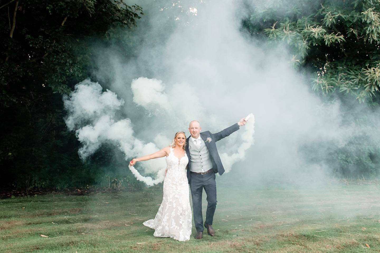 Eeeee I love a smoke bomb !!! 🤍
Have you considered grabbing some smoke bombs for your big day?! The photo opportunities are so good and they add a little more fun and variation to your wedding gallery 🤩 Definitely some of my favourite pics to shoot on the big day…
#smokebombphotography
#smokebomb
#weddingsmokebomb
#weddingcouple
#brideandgroom
#alexandsteve2021
#nottinghamwedding
#weddinginspo
#weddingaesthetic