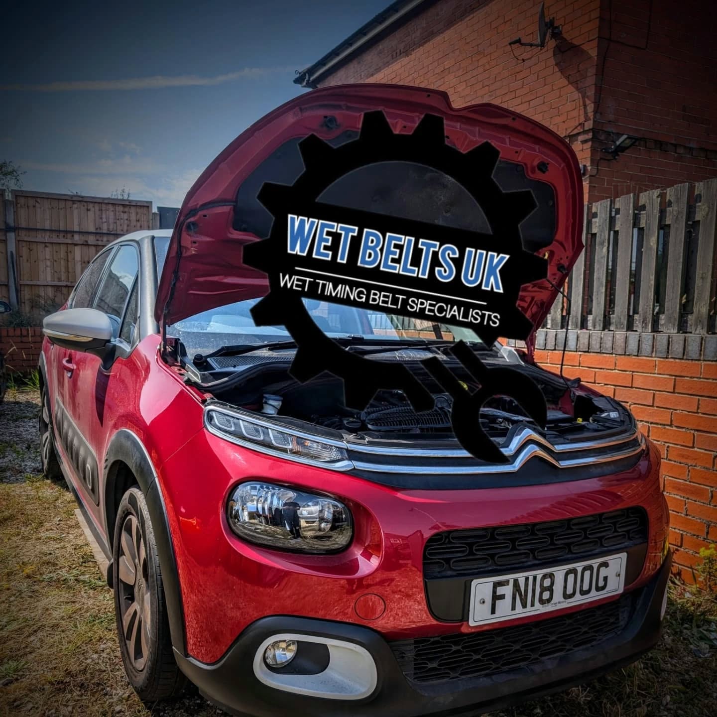 This customer contacted us because the low oil pressure warning light was on. The wet belt was seriously deteriorated causing the oil pump pickup to become almost completely blocked with lot's of debris from the belt. A few more miles and in this condition and this customer would of had a hefty repair bill ๐ณ Luckily WET BELTS UK got to it before any real damage had been done, saving the customer thousands ๐๐
#wetbelt #citroen #peugeot #puretech