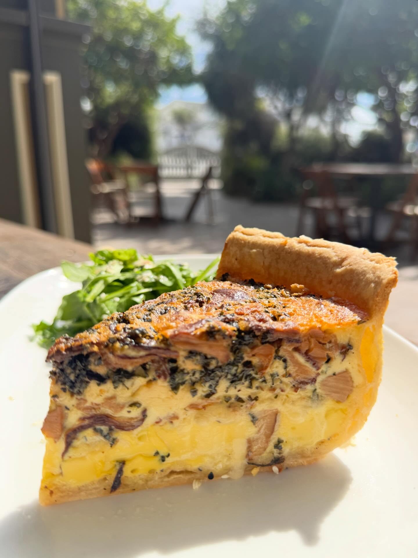 We love when our friends bring us locally foraged chanterelles! On special this weekend- chanterelle mushroom quiche with lots of butter and sage. Get it before it’s gone!
#cayucosca #pacificcoasthighway #centralcoast #sanluisobispocounty #slocal