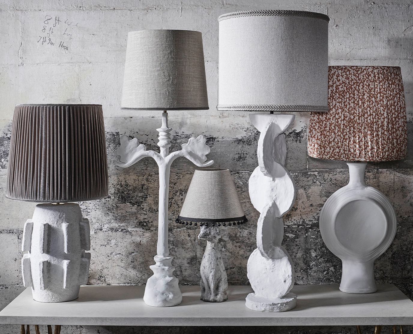 The cogs have started moving a bit faster here in the studio with noticeably more enquires from property developers and clients looking to embark on design projects over the summer. It has certainly given me a spring in my step! I visited a couple of sites and showrooms this week and really welcomed the longer than usual chats to colleagues about their lockdown experiences and how their businesses have changed. I’ve heard and seen some wonderful stories of community, kindness and resourcefulness in the design world and beyond. Many of us have thought about what we would like to do when we can go about our business like before and one of my most enjoyable days are spent in London especially a visit to Chelsea Design Centre, so that’s top of my list. I loved this email I received from Porto Romano this morning talking again about lighting and the colour white and how it can bring so much to an interior through texture. I just can’t wait to view and touch the collection in the showrooms soon @portaromanauk @designcentrech #design #designinspiration #interiors #texture #interiordesign #oxfordshire