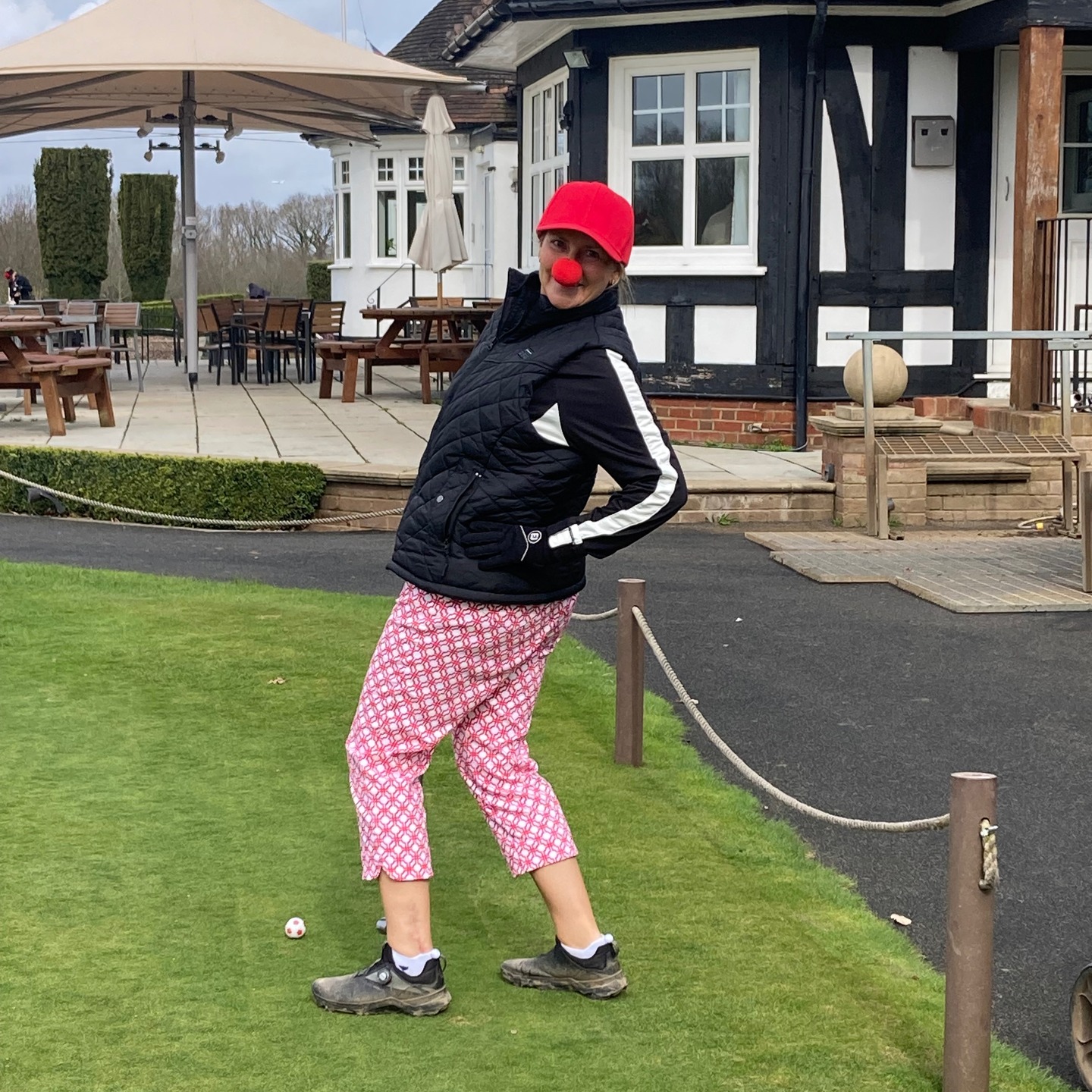 Golfers at Surbiton have been out in force today raising funds for Comic Relief! #comicreliefgolf #comicrelief #surreygolf #surreygolfclub #charitygolf