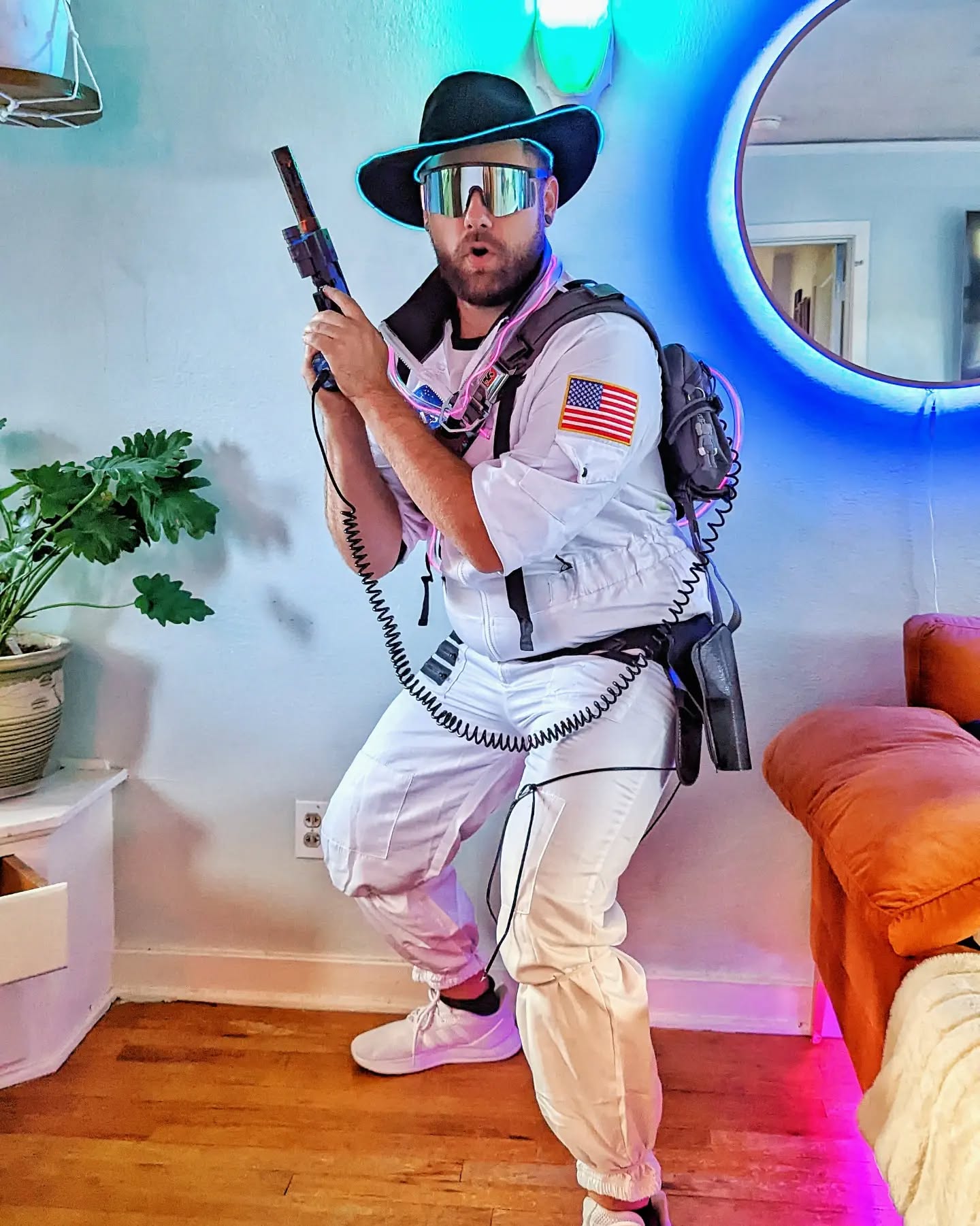 🚀 🤠 Happy Halloween and shout out to my beautiful wingman ✈️ for the spooky season @mardegras