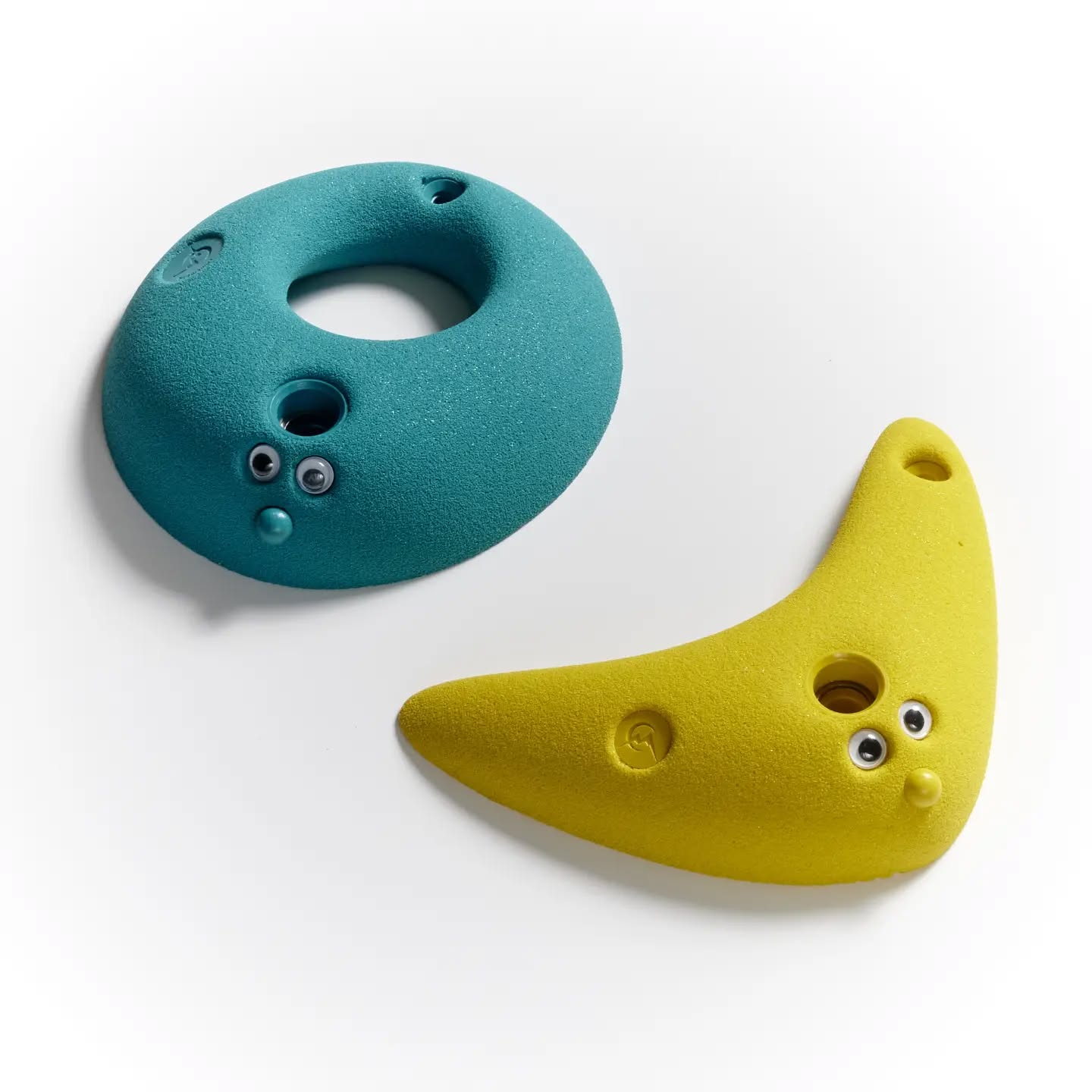 KIDS SERIES | Goodies 05 - for more content follow @climbmania.de #climbmania_de #climbmania #climbingholds #climbing #climb #climbing_is_my_passion #shapes #bouldering #boulder #routesetting #routesetter #routesettersofinstagram #klettern #klettergriffe #kidsclimbing