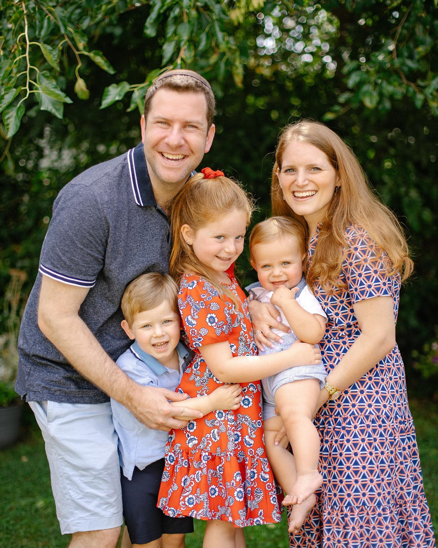 Cutest fam came over for a photo shoot 😍 #mynewspot