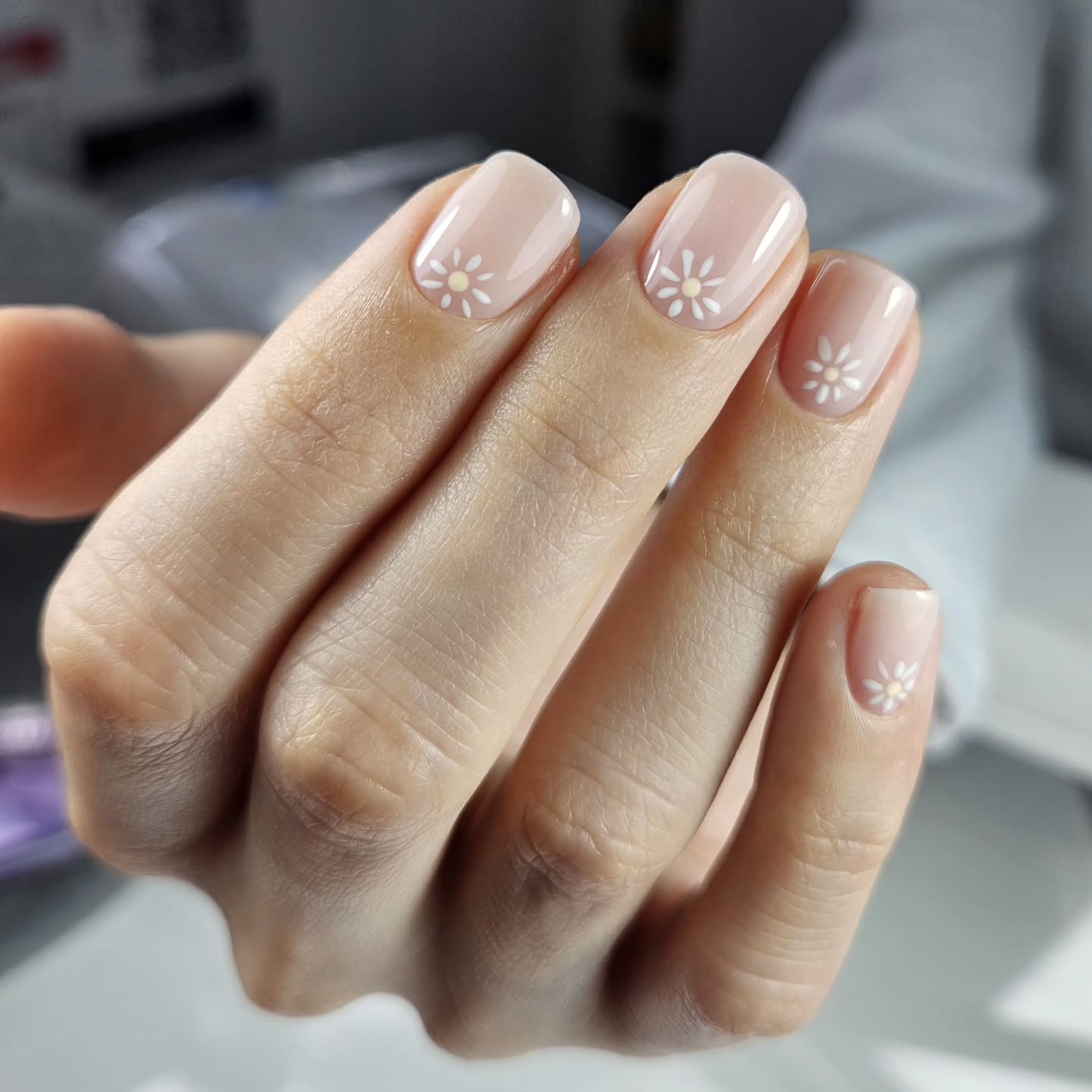 Spring has sprang 🌼
#springnails🌸 #flowernails #naturalpinknails #nails2026 #nailpro