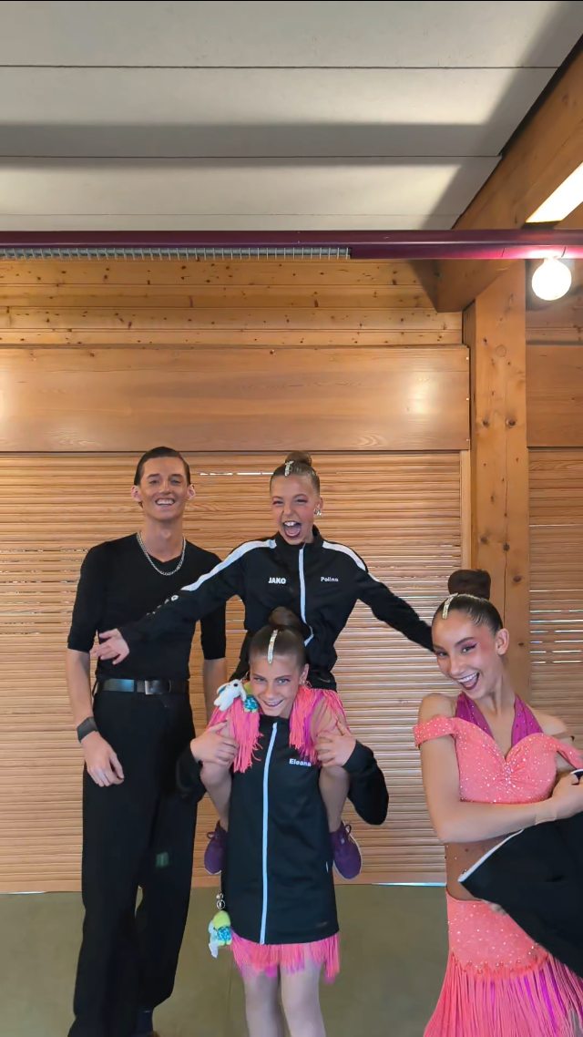 Egal ob groß oder klein, bei uns ist jeder willkommen und wird in die TSGB Familie aufgenommen🫶🩷
#camprock #dance #latin #bietigheim #formation