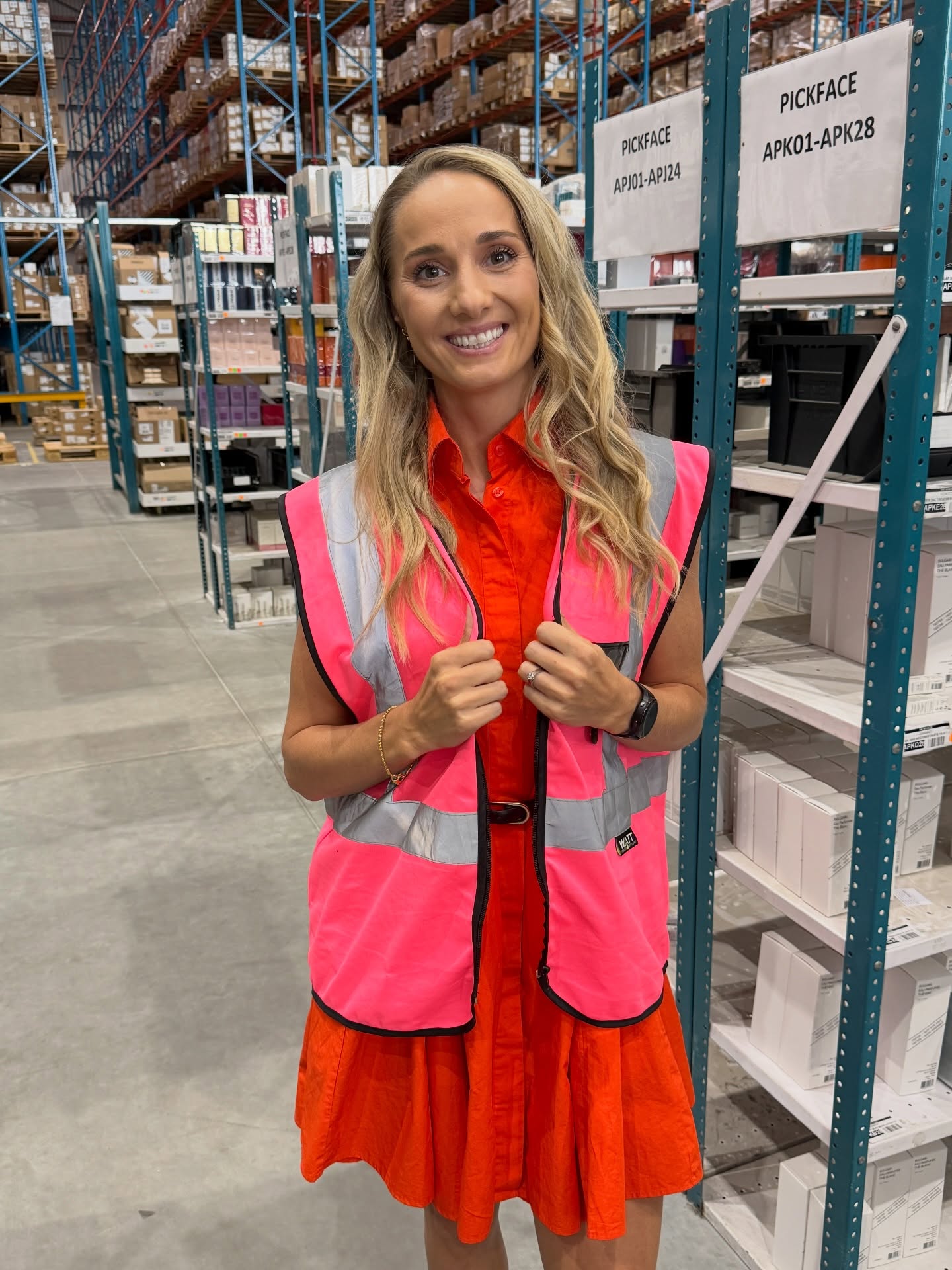 From strategy to warehouse floor. 💗
A warm welcome to Anje, who recently joined Green Light Media as our Creative Account Manager.
During one of her first client visits with us, she joined the team at the @pds_southafrica warehouse for a behind-the-scenes look at the logistics operations supporting the brands we market.
At Green Light Media, we believe the best marketing and brand strategy starts with understanding how a client’s business actually works.
Pink high-vis vest and all. We’re very happy to have you on the team, Anje. ✨
#GreenLightMedia #MarketingAgency #TeamIntroduction #BehindTheScenes