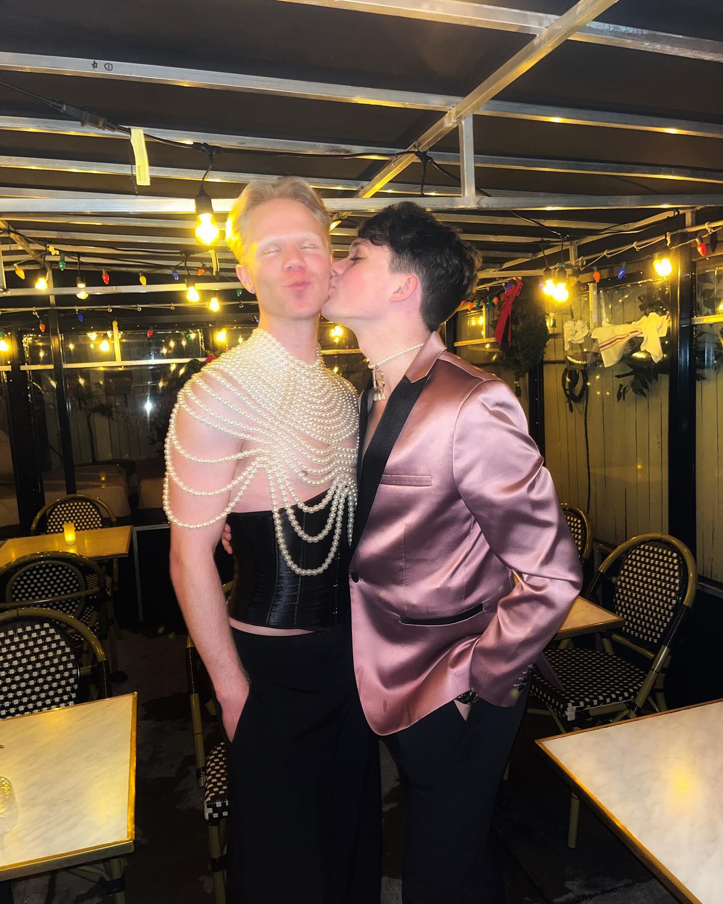 2022, thank you for allowing me to find myself and my heart again ๐
2023, may you continue to fill my life with an abundance of love, joy, and adventure โจ