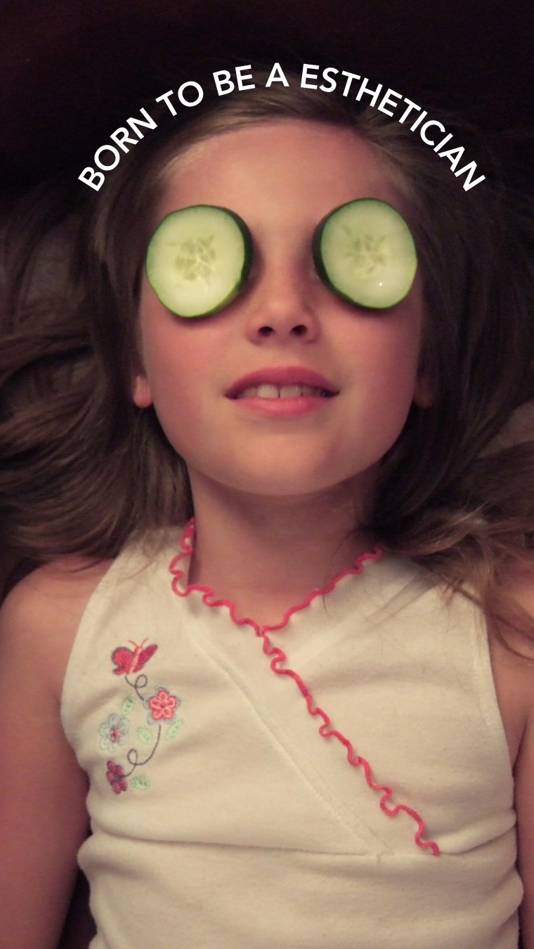 Born to be a esthetician 🩵 shaped to be a acne specialist 🌊 I have the best job in the world and truly think my purpose is to help people heal stubborn acne and the hurt that can come with it while feel more confident in their own skin!
#esthetician#acnespecialist