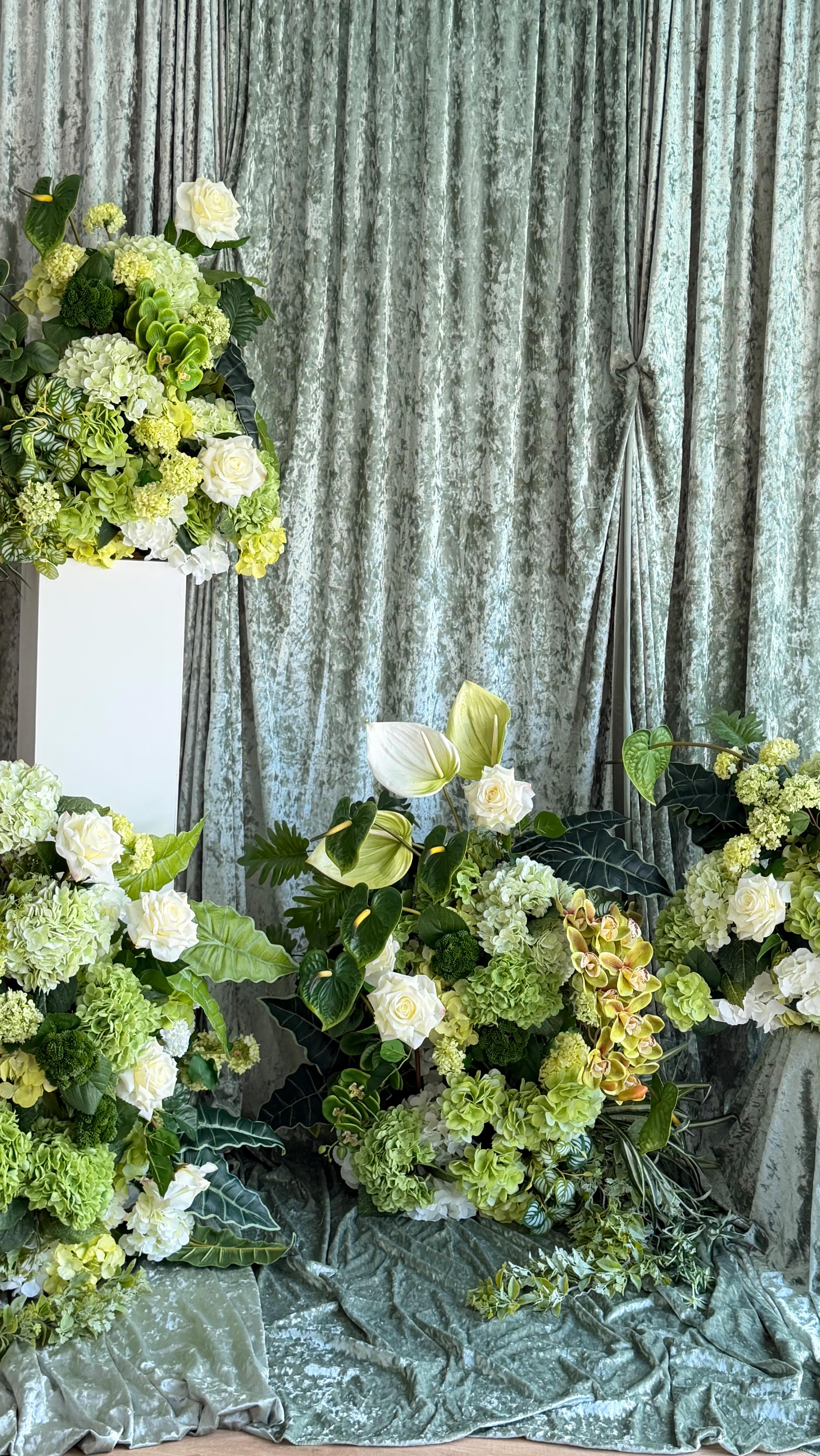 “Silk flowers are tacky…” until you see them done right ✨🌿
The truth? It’s not about the material — it’s about the design, the quality, and the intention behind every single detail.
Our silk installations are curated to look, feel, and photograph like the real thing… but smarter, longer-lasting, sustainable and just as breathtaking.
Wait… you’re telling me these aren’t real? 😉
We are not just another event company… we create MAGIC.
Follow us for more elevated floral moments & DM us to design yours 🌸
#SilkFlowers #LuxuryEventDesign #MiamiEventDecor #FloralInstallation #EventDesignMiami