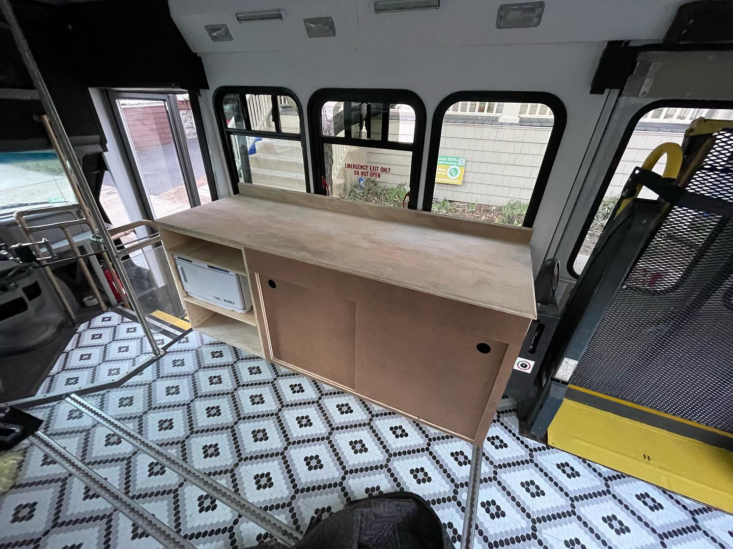Custom built cabinets made by yours truly are ready for paint and hardware! It’s starting to look less like a bus and more like a barbershop.
#mobilebarber #skoolie #vanlife #conversion #woodworking #customcabinets