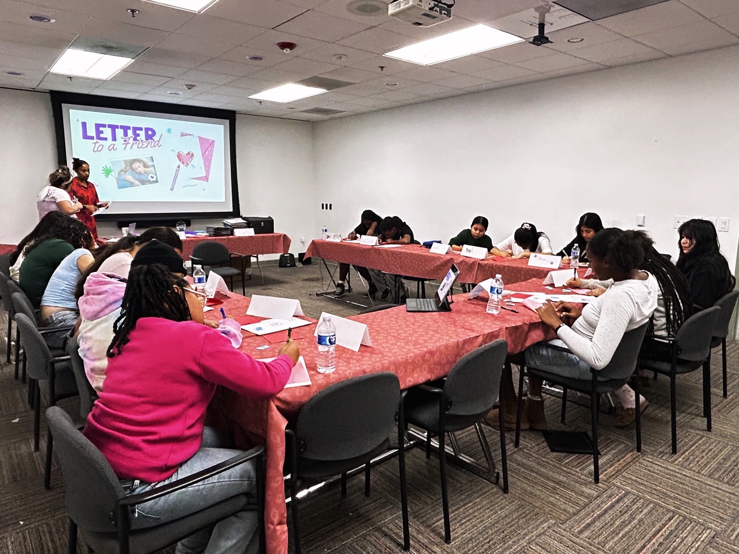 💜 Love Starts With You
Last Month our Honey Bunz girls spent the session reflecting on confidence, self-respect, and the importance of valuing themselves first.
Because the relationship you have with yourself sets the tone for everything else.💞✨
#HoneyBunz #SelfLove #Boundaries #TakeCareOfYou #HoneyBunzAcademy