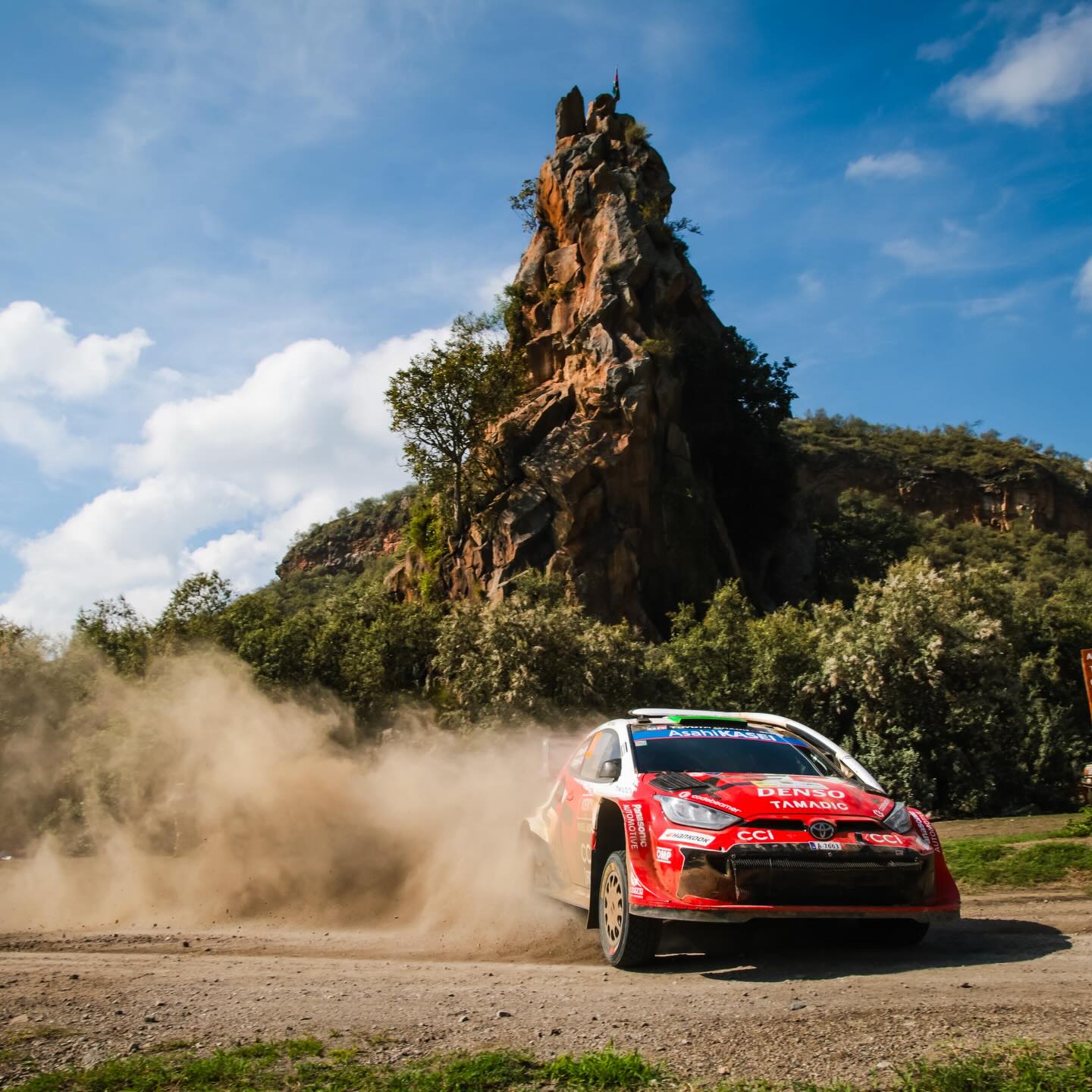 A super difficult Safari done ✅ 🇰🇪
Tough weekend, retiring yesterday wasn’t ideal but these things happen and today we tried what we could but didn’t have the best run through the first stage this morning which put us out of the running for strong super Sunday points.
Nevertheless, we managed to grab a few points, and now we can look forward to Croatia!
Big congratulations to Taka and Aaron on their first win, thoroughly deserved! Enjoy the celebrations 🥳🍾
@takamotokatsuta @aaronjohnston_2
#EE33 #SafariRallyKenya #ToyotaGAZOORacing