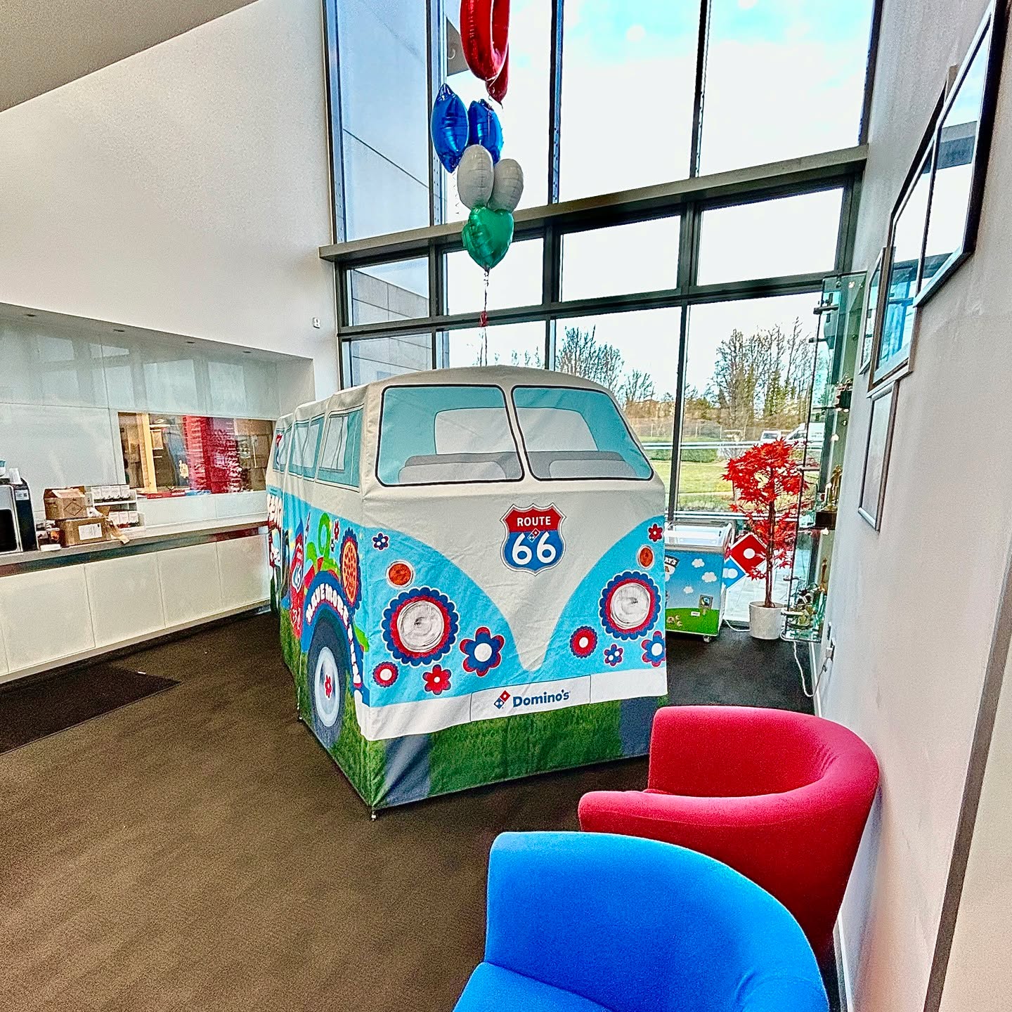 Groovy baby 🌸☮️🍕
VARIOU X @dominos_uk
#DominosRoute66 #PizzaTent #PizzaLovers #LifeSizeCamperVan #PeaceZa #PizzaParty