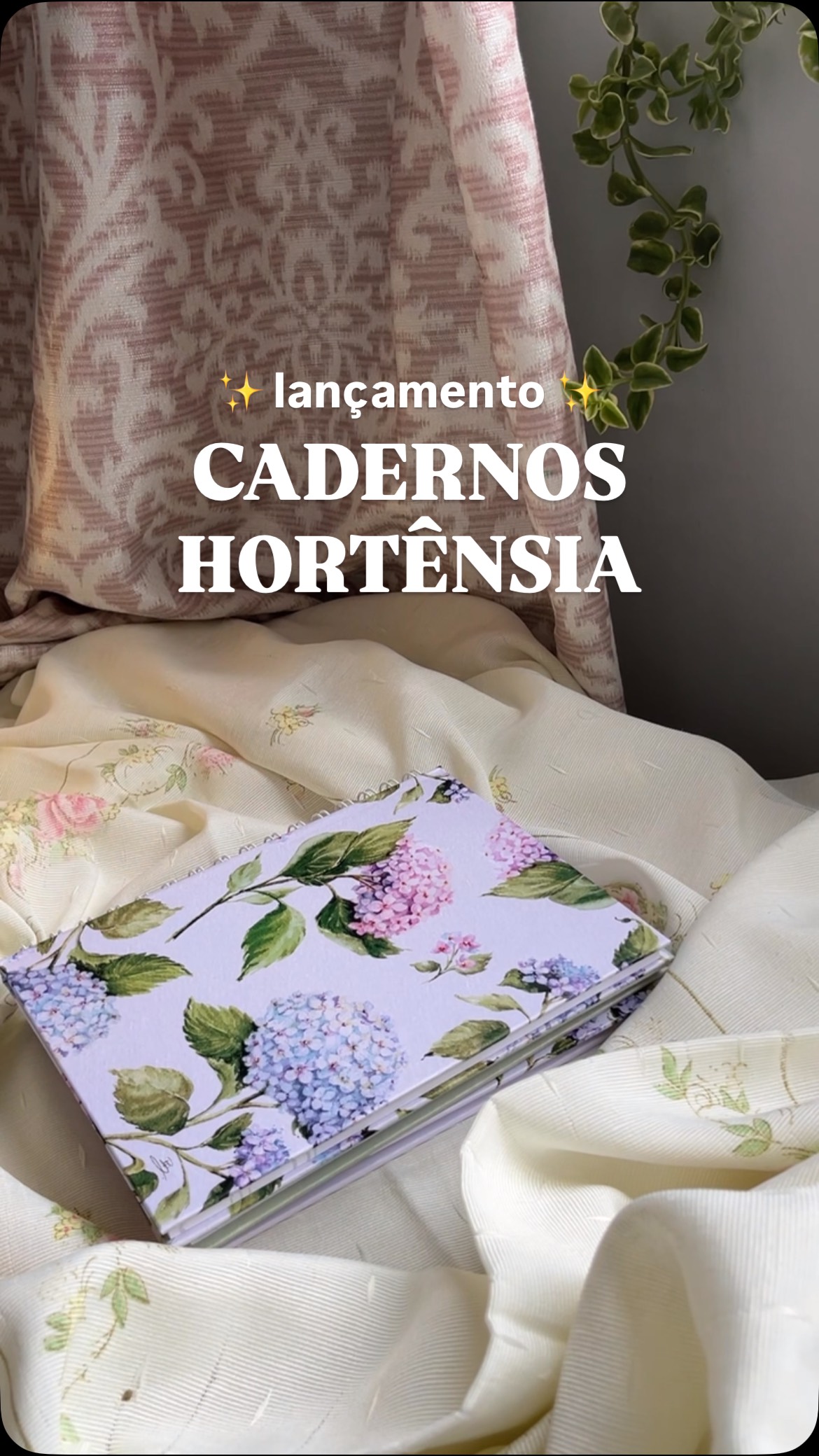 Lançamento já disponível no site 🌸
Cadernos em aquarela, edição limitada das hortênsias.
Entrega para todo o Brasil.
Os 20 primeiros pedidos recebem um marca-páginas de brinde ✨
Link na bio!
