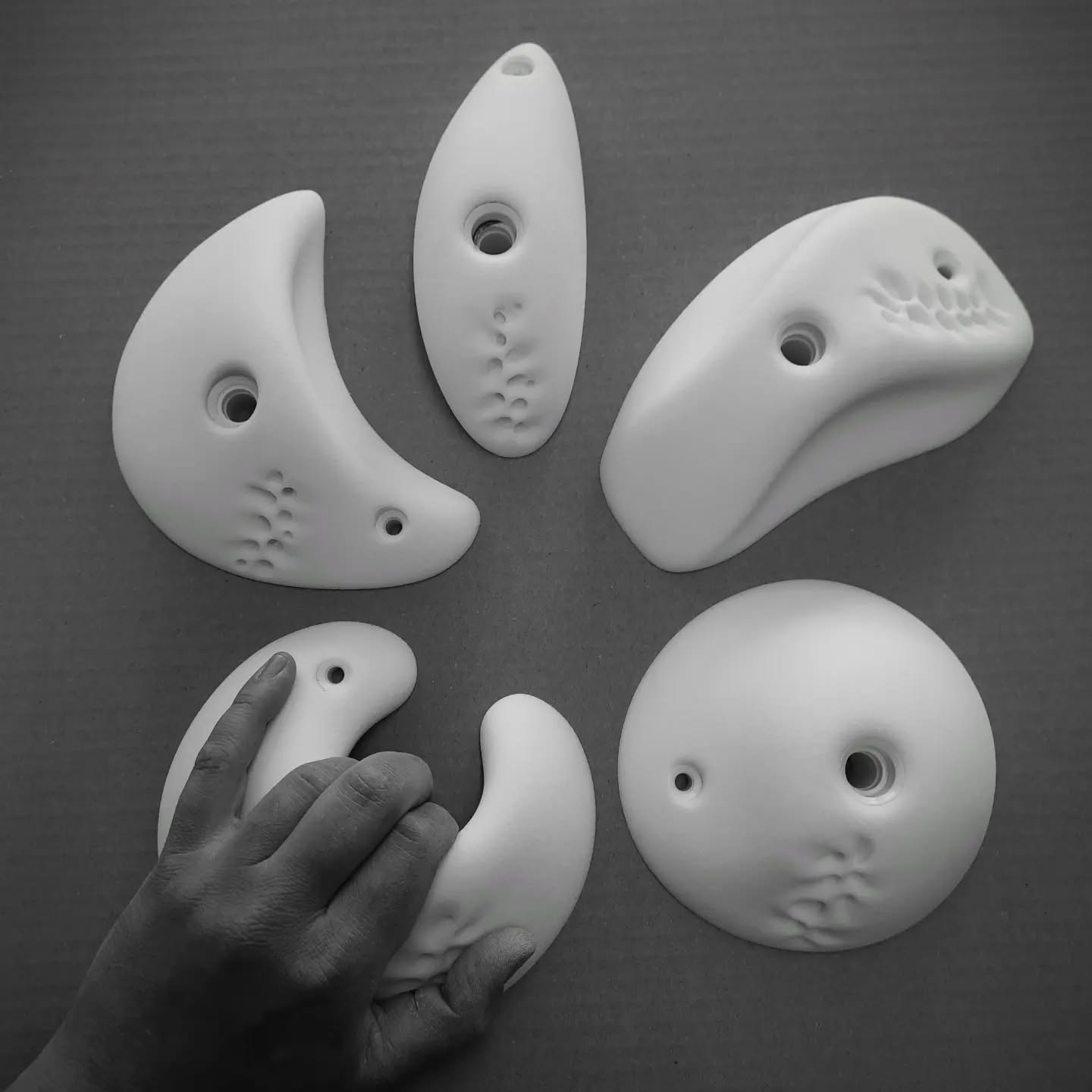 Work in progress | SCAR Pinches, Edges, Pockets, Slooper - for more content follow @climbmania.de #climbmania_de #climbmania #climbingholds #climbing #climb #climbing_is_my_passion #shapes #bouldering #boulder #routesetting #routesetter #routesettersofinstagram #klettern #klettergriffe #kidsclimbing