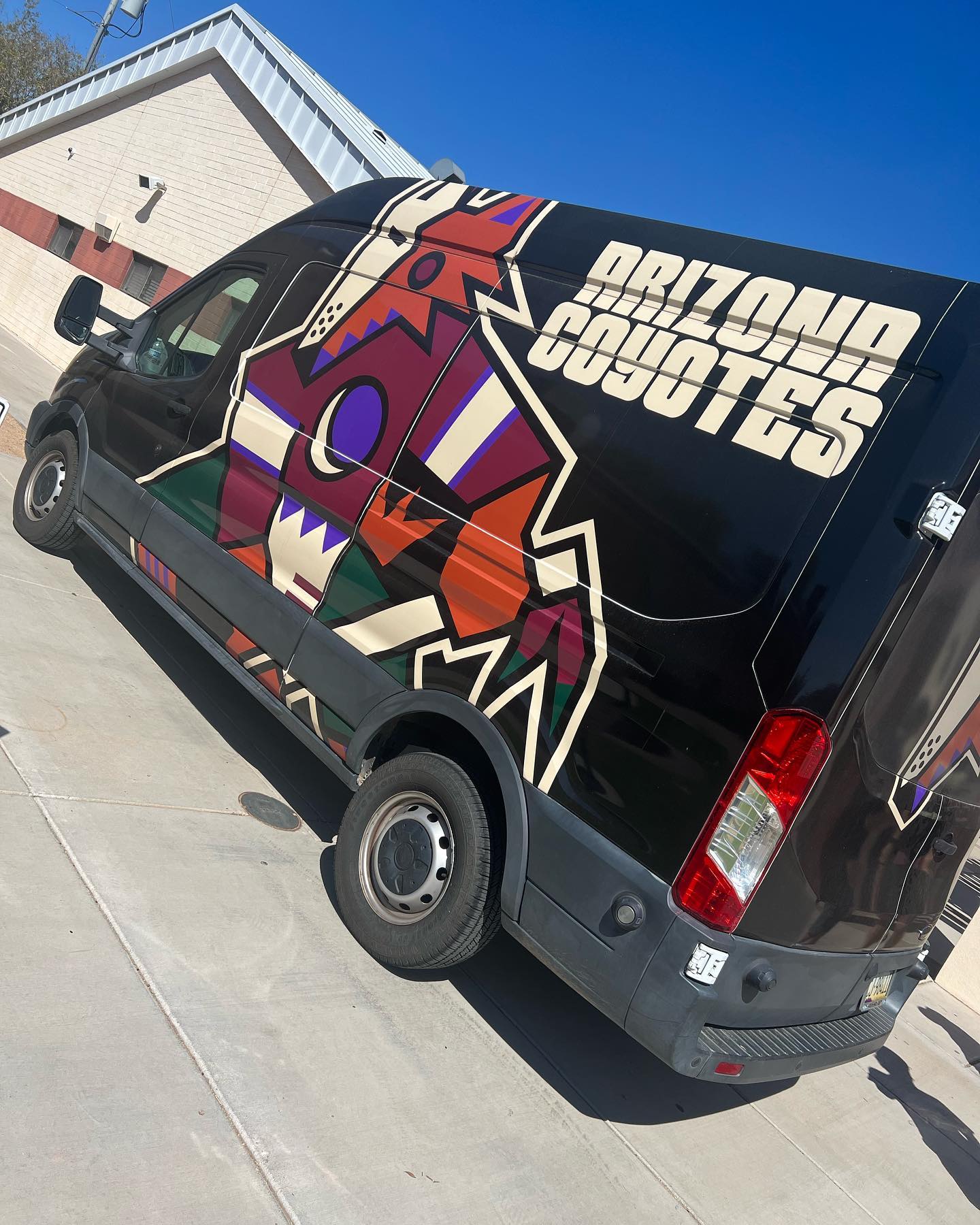 We are so happy to announce our new partnership with the @arizonacoyotes! Los Howlitos program is here at ADP! Our students are super excited to learn how to play street hockey!
#hockey #afterschoolprograms #azcoyotes #nhl