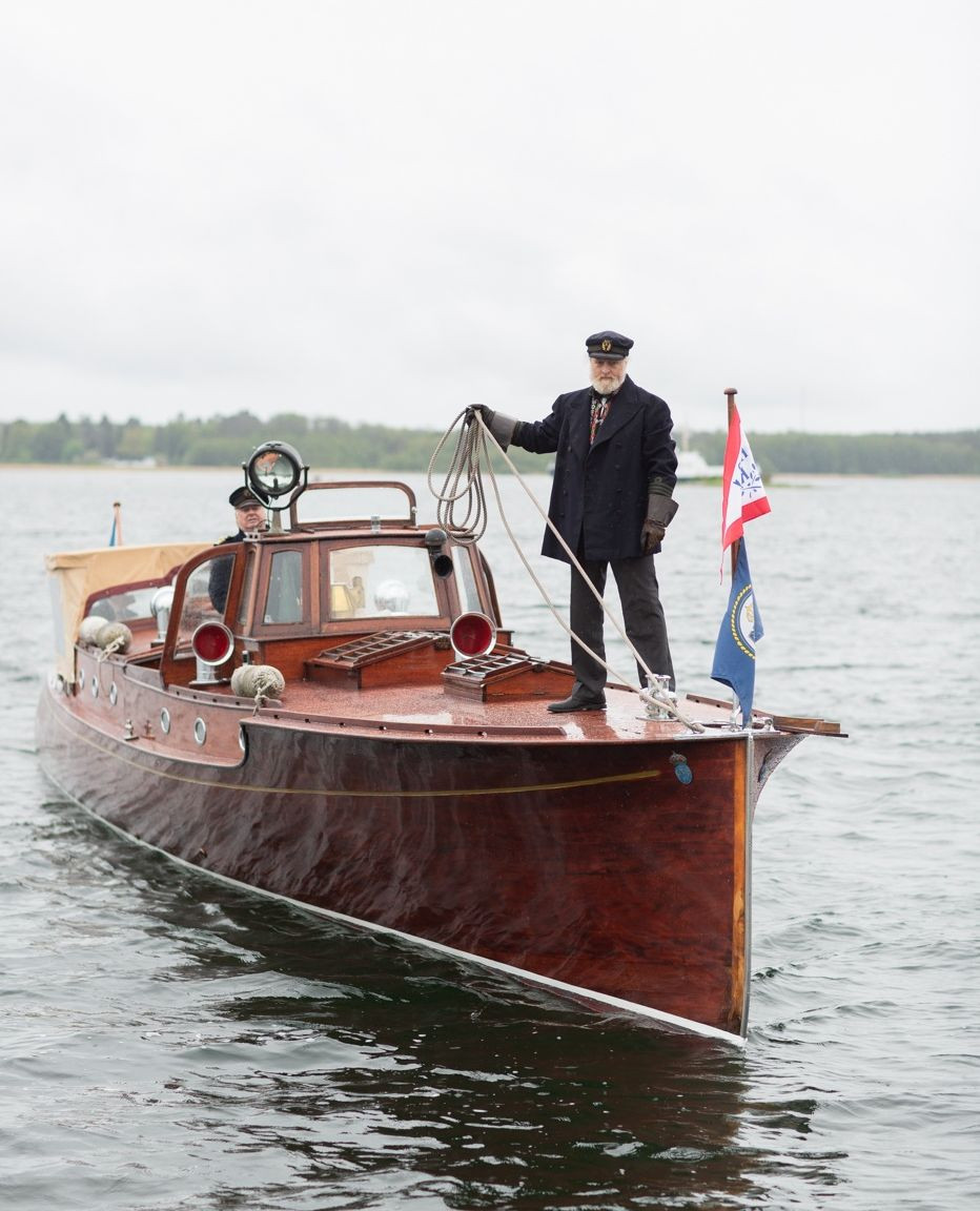 Thereâs something truly special about a Stockholm Archipelago wedding âšâ
â
From seamless service to fun, memorable transportation, we make sure every detail feels effortless and elevatedâso you and your guests can simply enjoy the moment.â
â
Photo: @cecelinatornbergâ
Wedding Planner: @avenievents