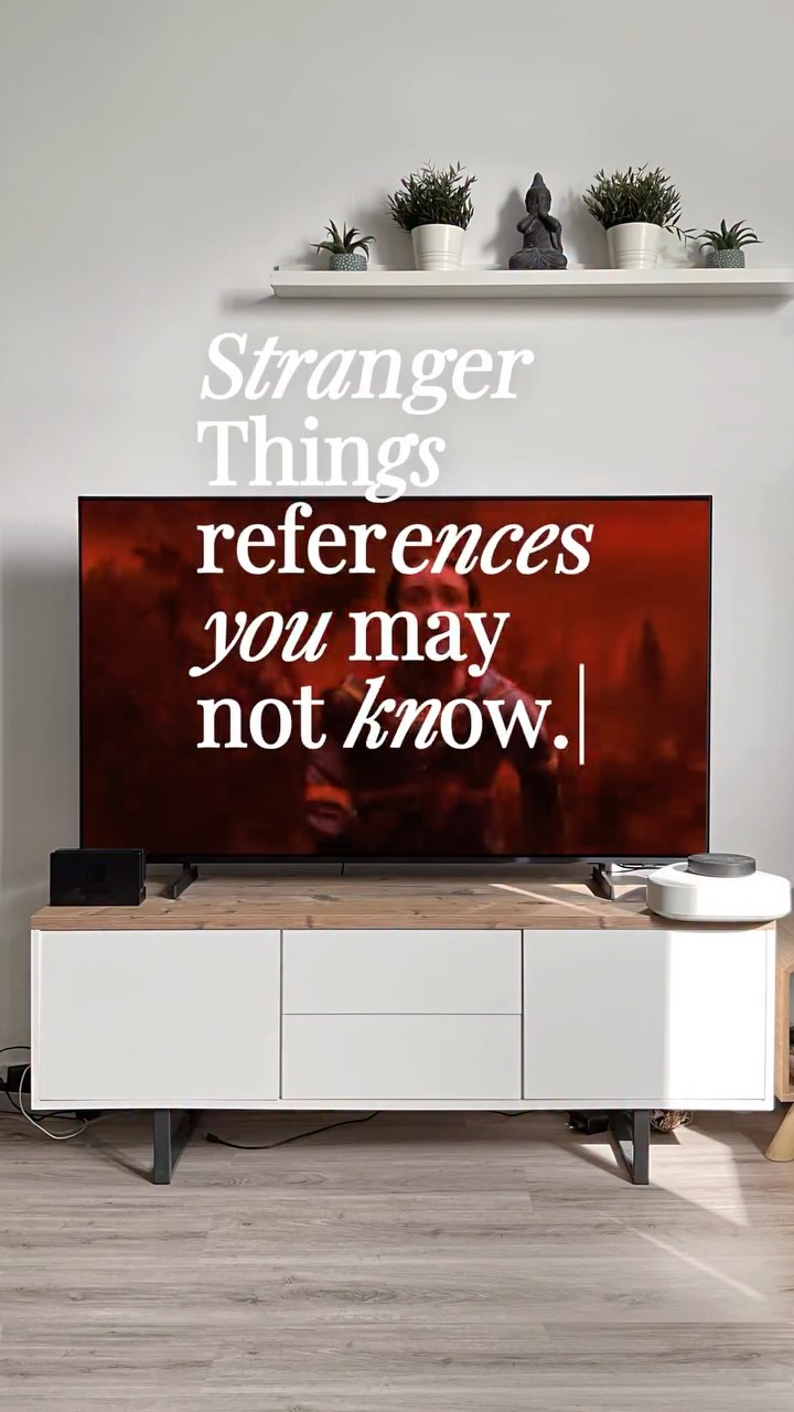 Les Duffer Brothers et les films des années 80 🤝
#strangerthings5 #strangerthingsfan #hollywheeler #80smovie #moviefacts netflix vecna the goonies max mayfield