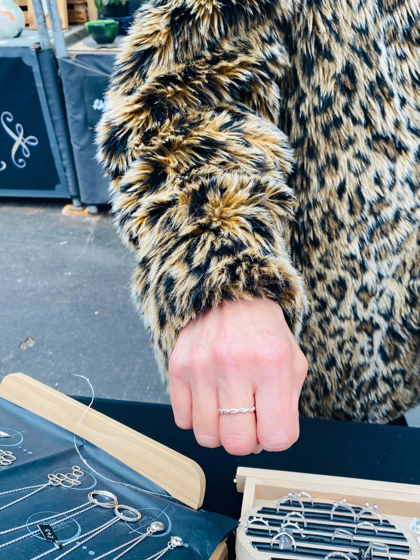 Back at Alty Market this Sunday and it’s lovely to be here again! ✨
Silver by Golden is all set up, and I’m so pleased to welcome returning customers as well as new faces stopping by. Your support means the world.
If you’re around, come say hello and have a browse — I’ll be here until 4pm. 💍
#silverbygolden #sterlingsilverjewellery #altymarket #sterlingsilverstackingrings #supportsmallbusinessuk
