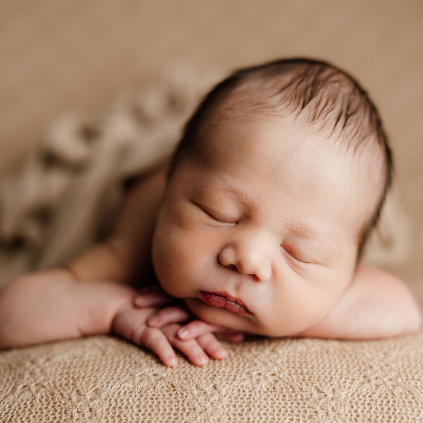 Two years ago I was doing his sisters newborn photos! Now she is a big sister to the cutest little guy, welcome to the world Kai!