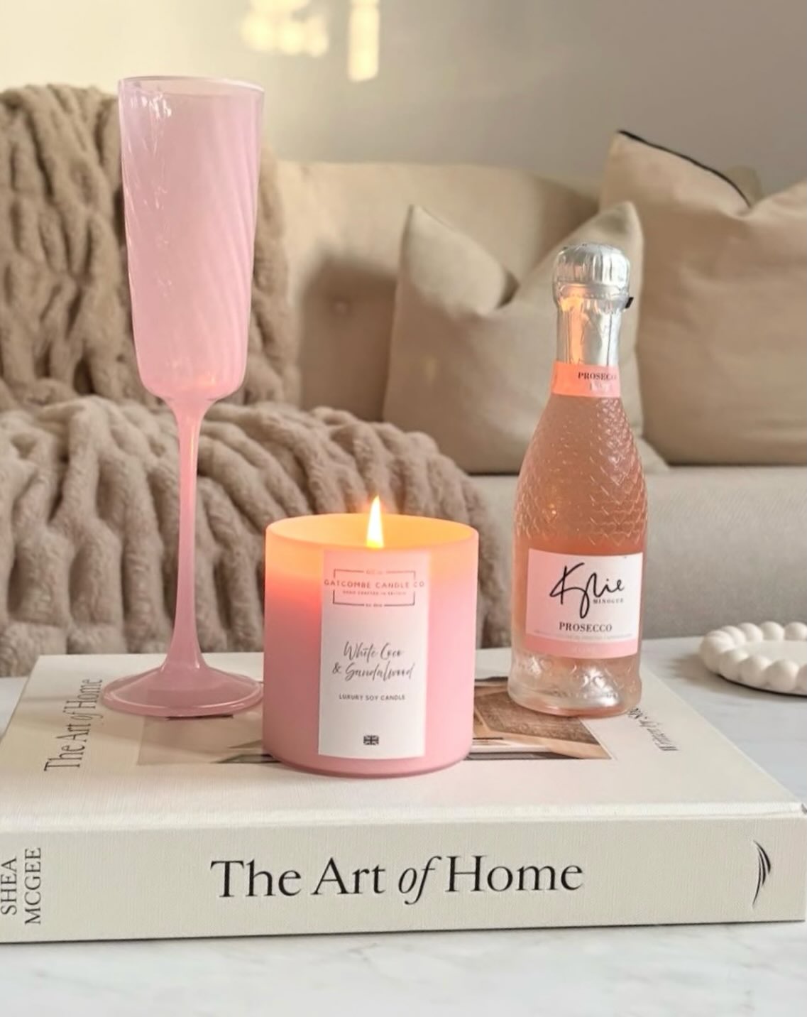 Have you enjoyed your Mother’s Day? 💞
We’ve had a lovely day with family - home now & time to relax and enjoy what’s left of the day! We know it’s a school night but it’s not Mother’s Day every day! - cheers 🥂💞
Who else loves pink? Our pink jars have been so popular we’ve almost sold out - available in various scents 💞
#pink #home #style #glass #flowers
Enjoy your evening xx
Photo credit @lifeoflisac 💞