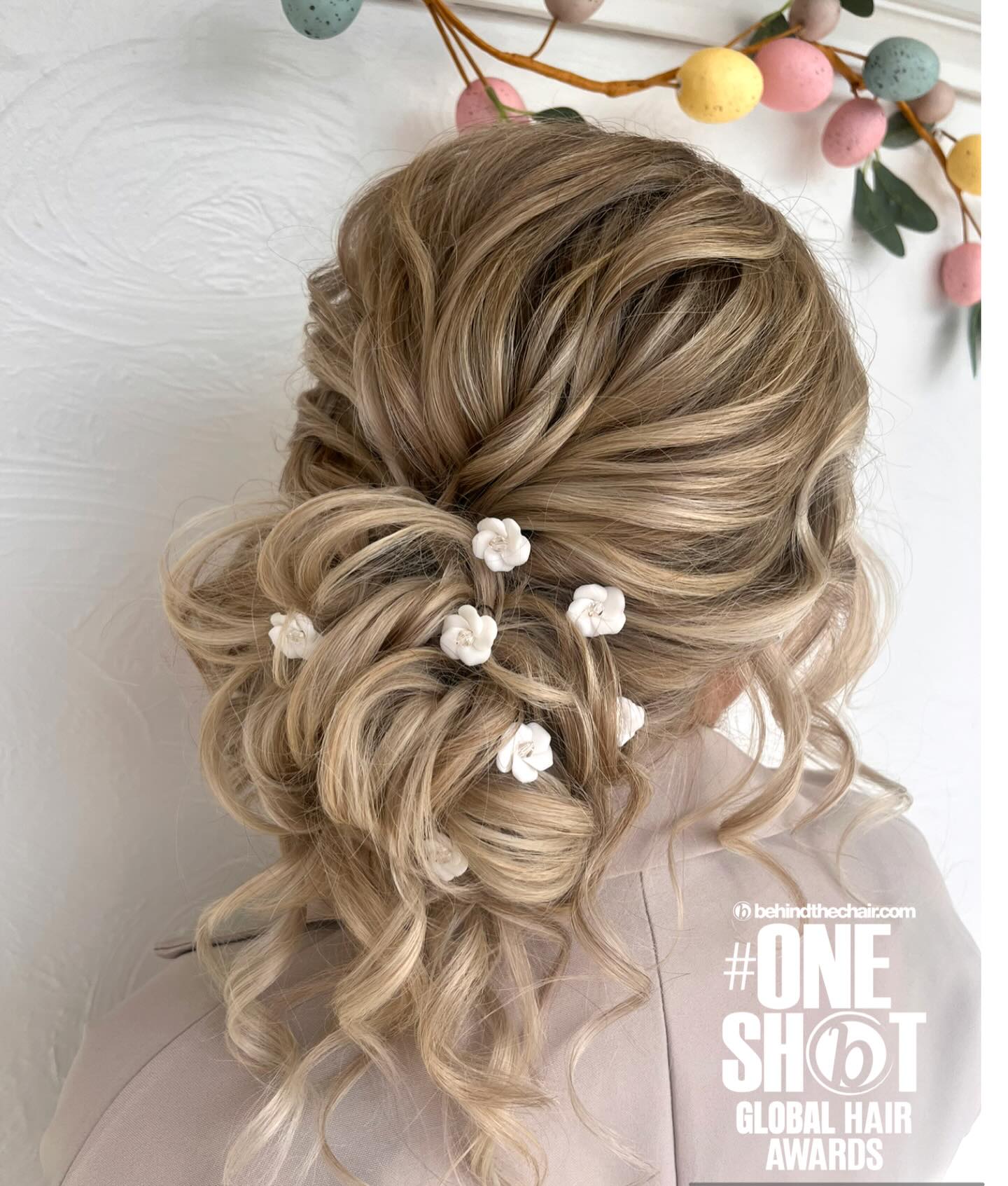 #btconeshot2026_specialeventstyling
L O L A 🤍
#bridalhairstylist #weddinghairinspo #leicesterweddinghair #weddinghairleicestershire
