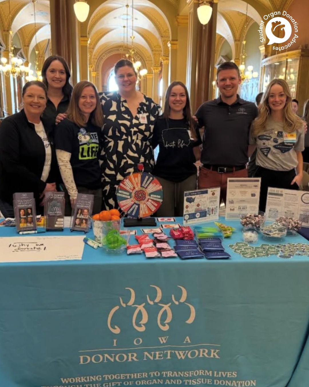Shoutout to @ui_soda and our partners at @iowadonornetwork for celebrating National Donor Day at the Iowa Capitol last month.
We’re especially proud of chapter president Megan for representing student advocates. Way to go, Megan, SODA at UI, and Iowa Donor Network for bringing donation awareness to campus and beyond! 🎉