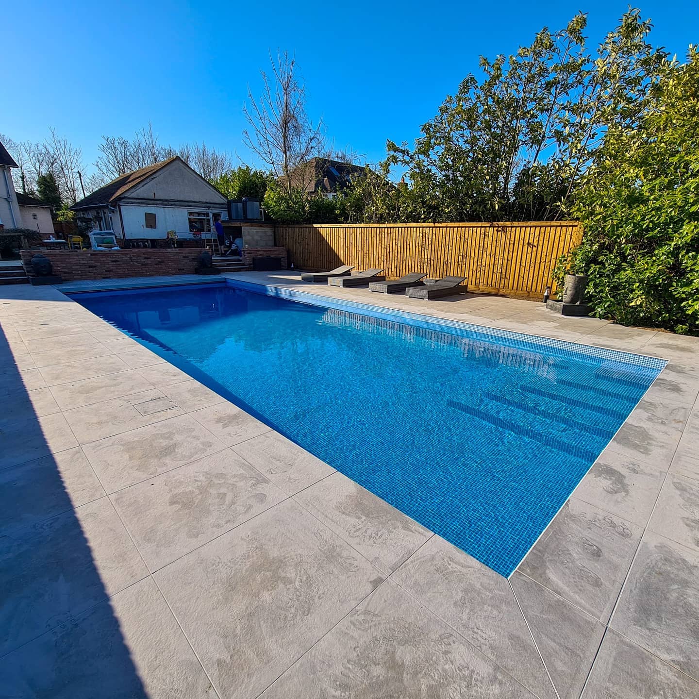 A recent pool build ready for a summer of fun for the family ☀️
#swimmingpooldesign #swimmingpoolday #swimminggoals #swimmingpoolservice #swimmingtodays #swimmingpoolideas #swimmingpoolfun #swimmingpoolconstruction #swimmingpoolbuilder #swimmingpoolspecialist #swimmingpoolcontractor #swimmingpoolmaintenance #swimmingpoolgoals #swimmingpoolcover #swimmingpoolliners #swimmingpoolsofinstagram #swimmingpoolproject #poolguy #poolcleaning #poolsofinstagram
